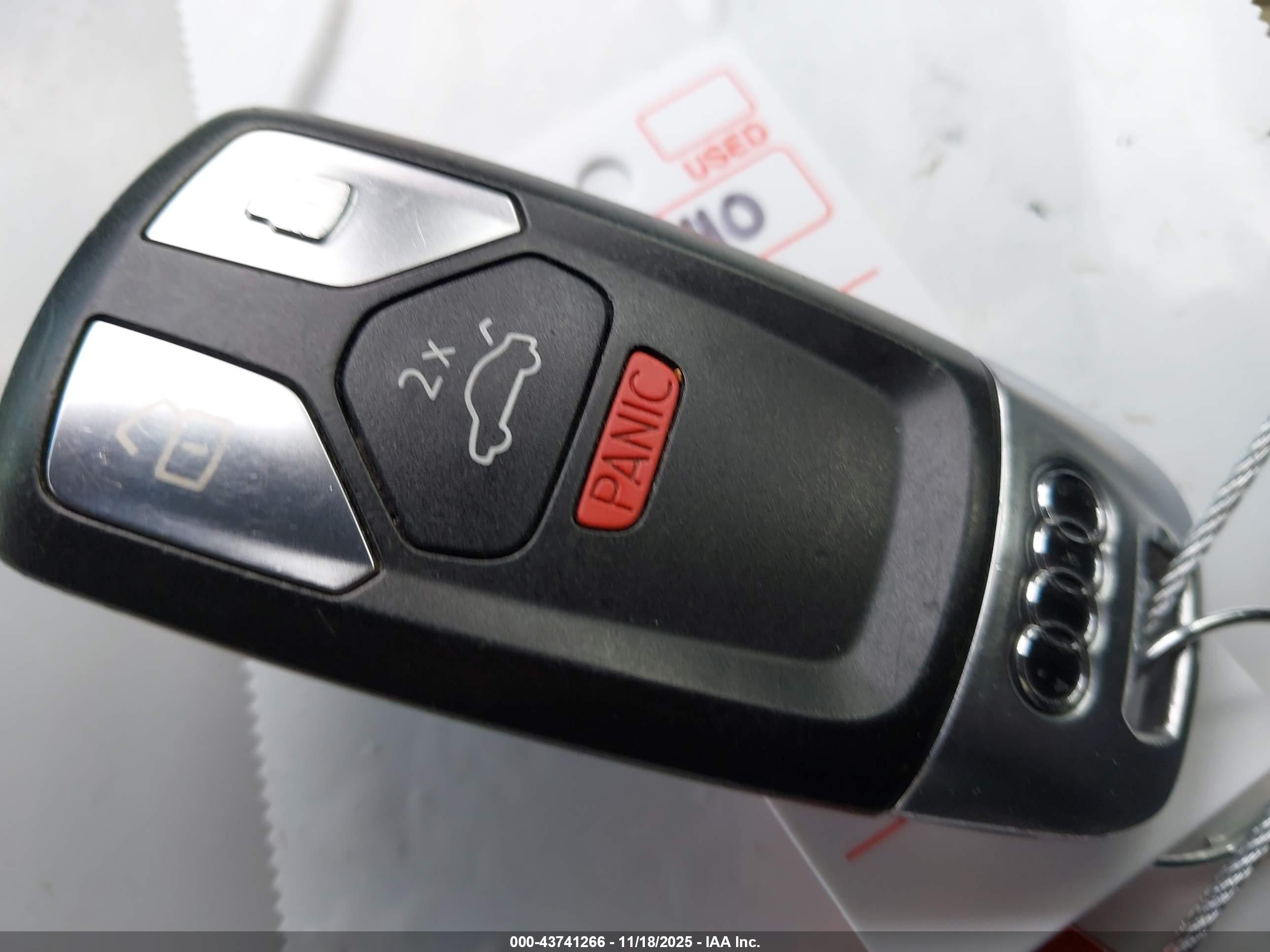 AUDI Q7 image 11
