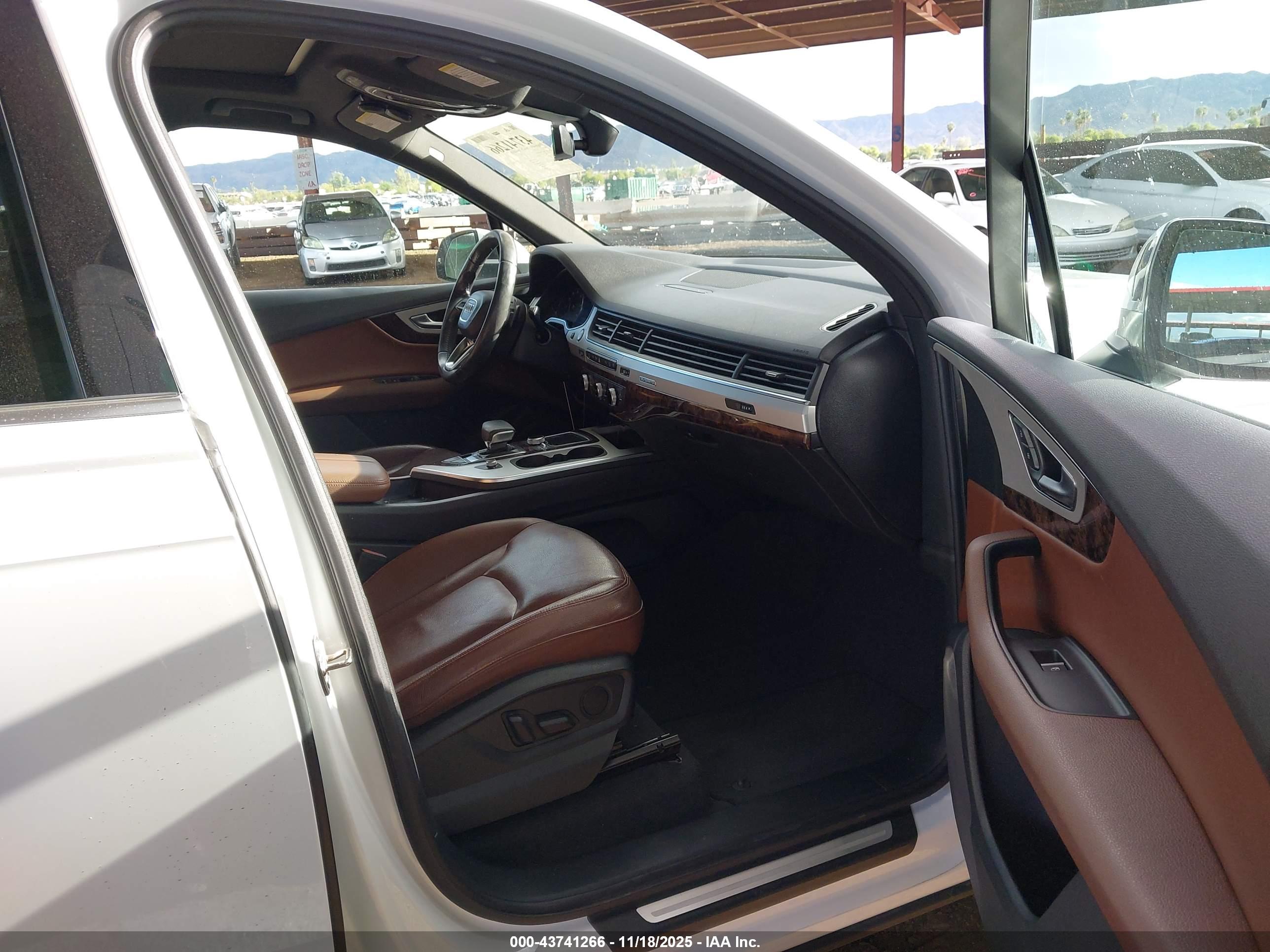 AUDI Q7 image 5