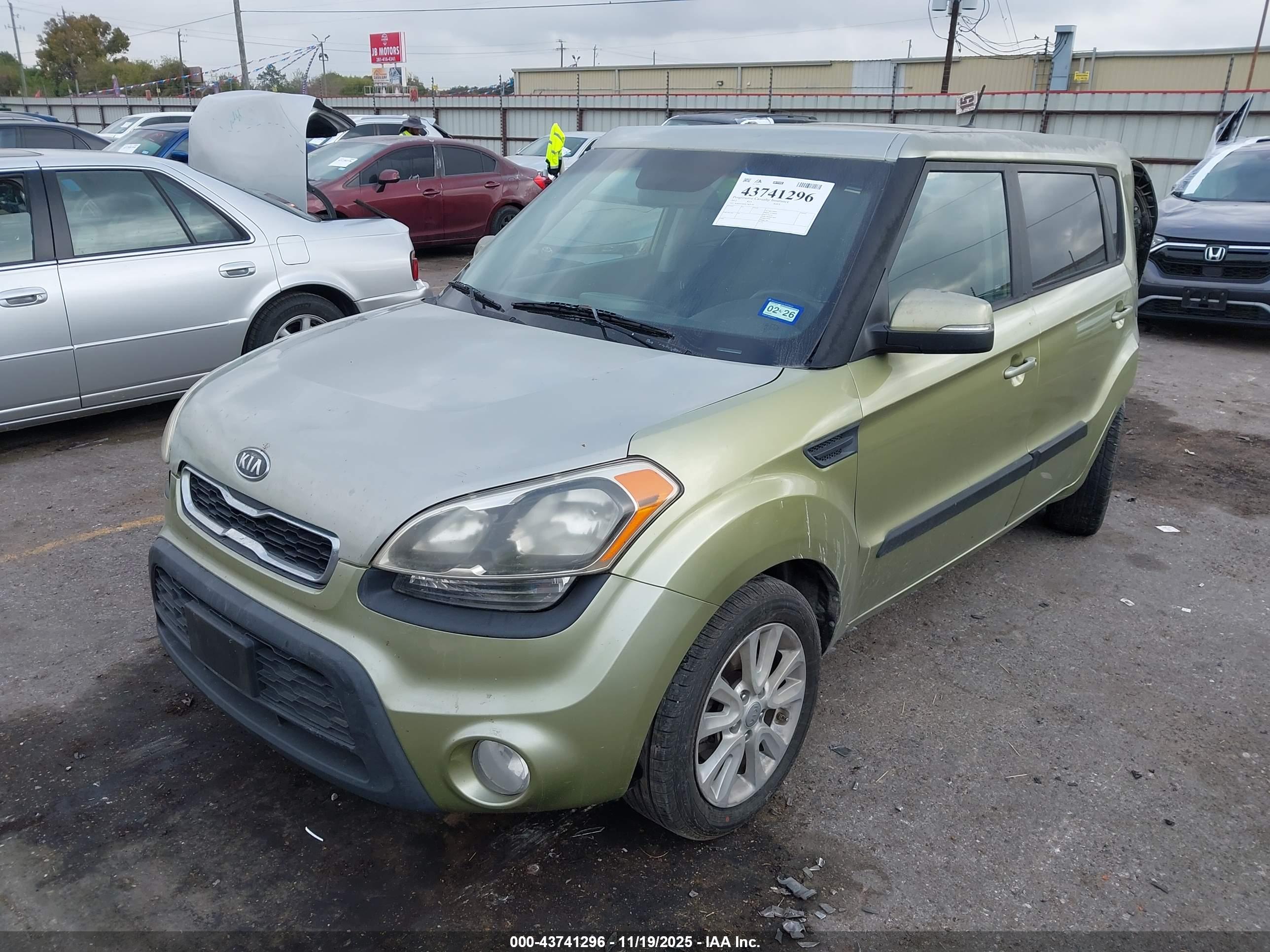 KIA SOUL image 2