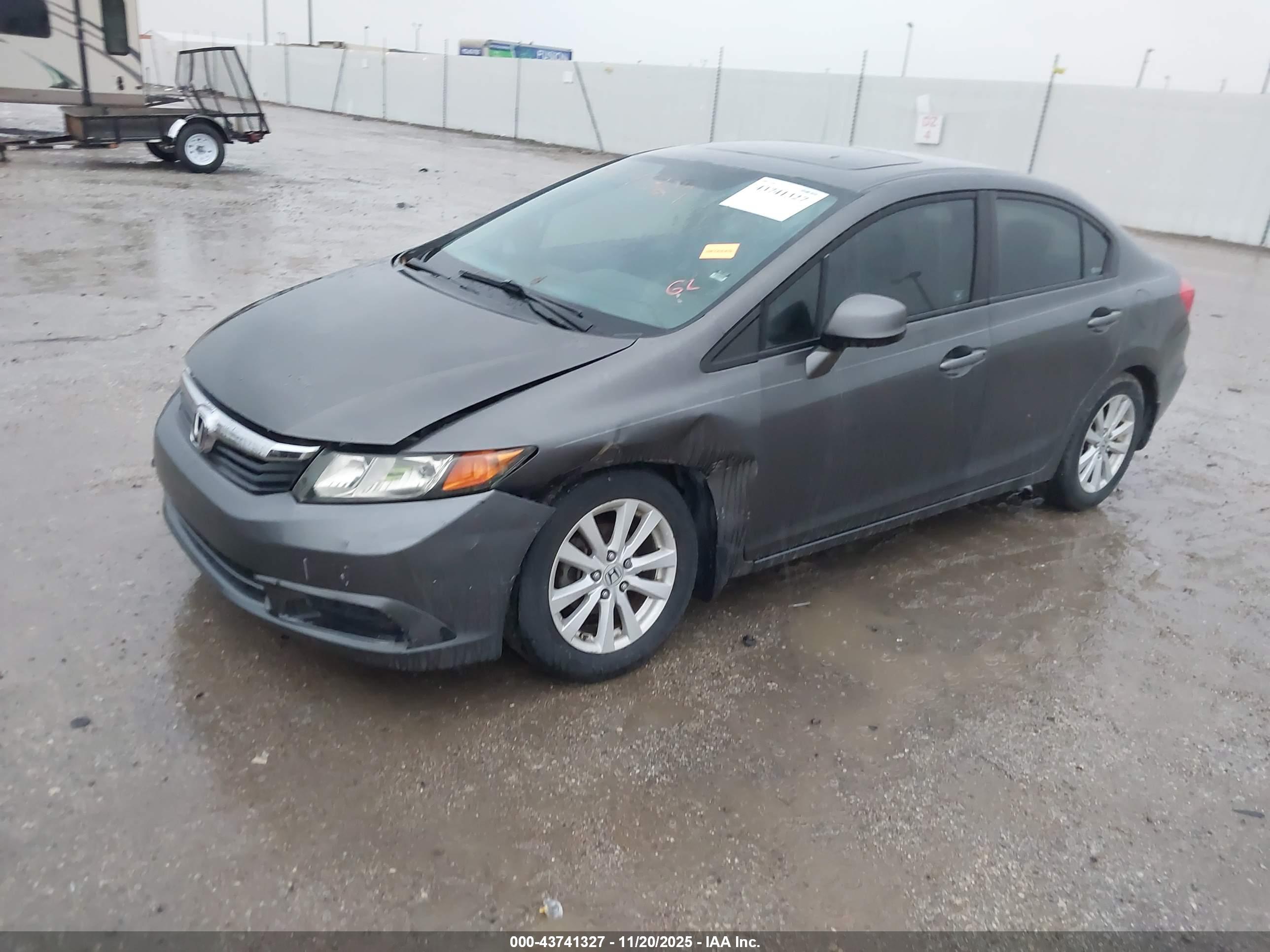 HONDA CIVIC image 6