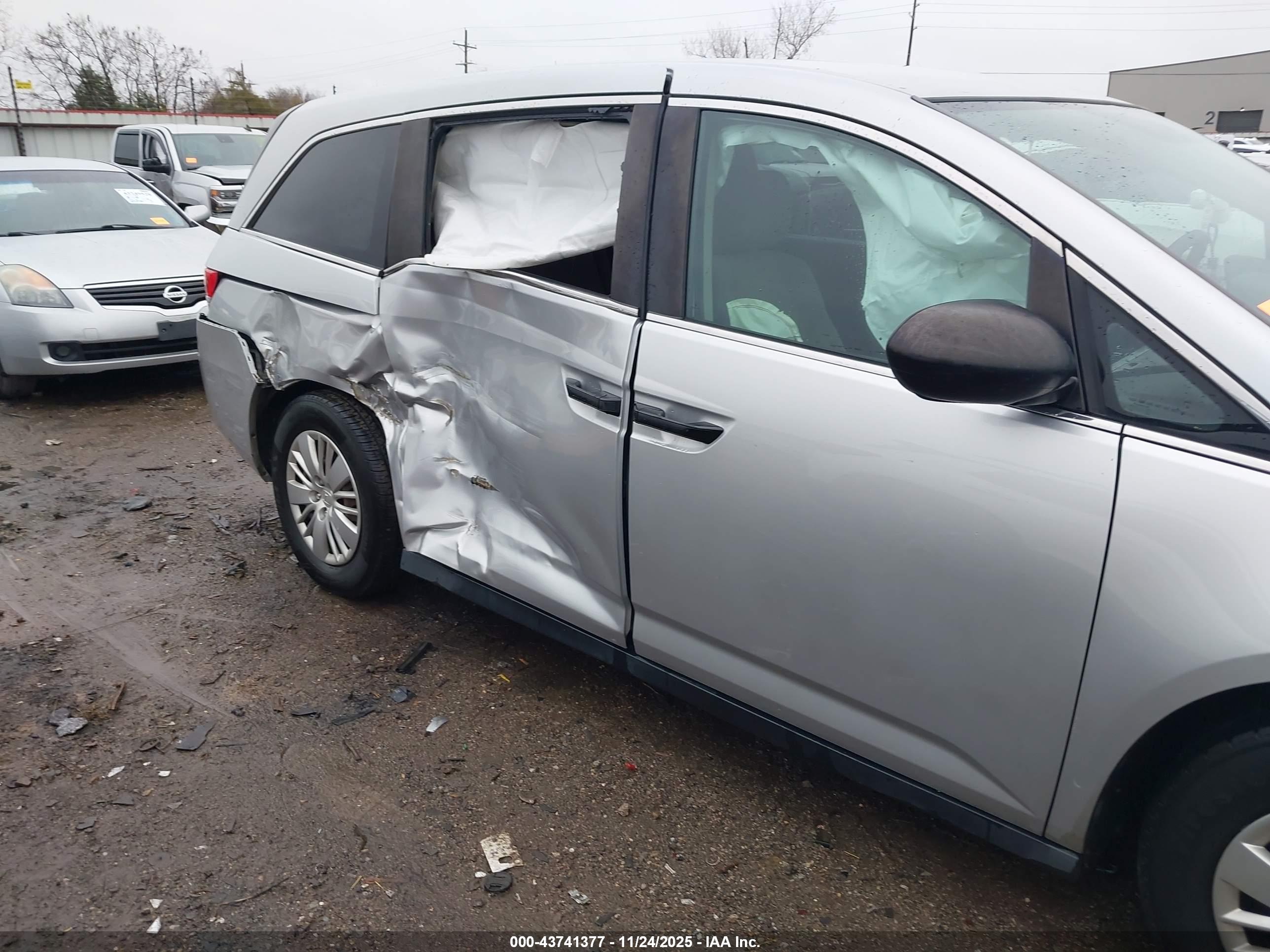 HONDA ODYSSEY image 6
