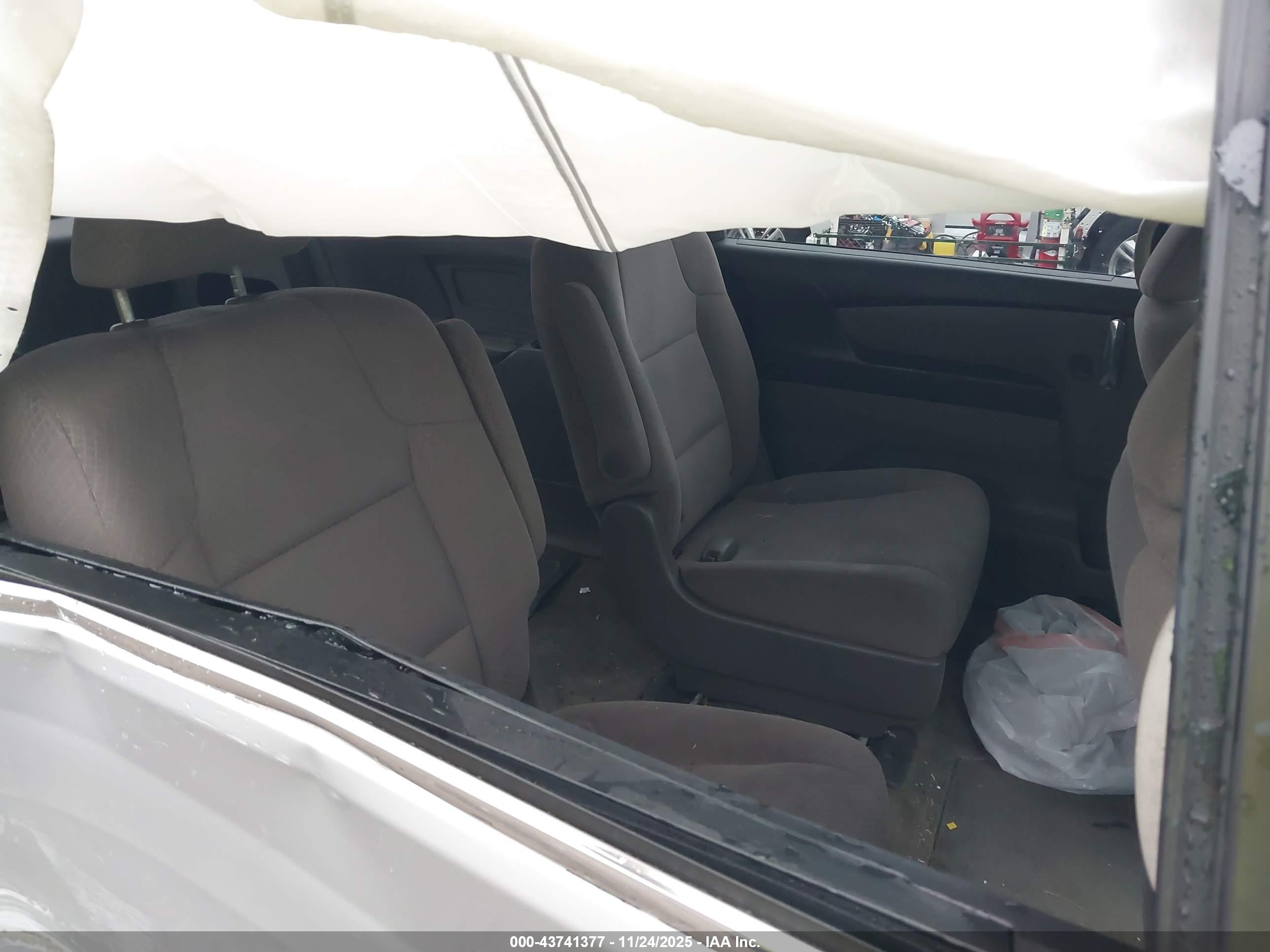HONDA ODYSSEY image 8