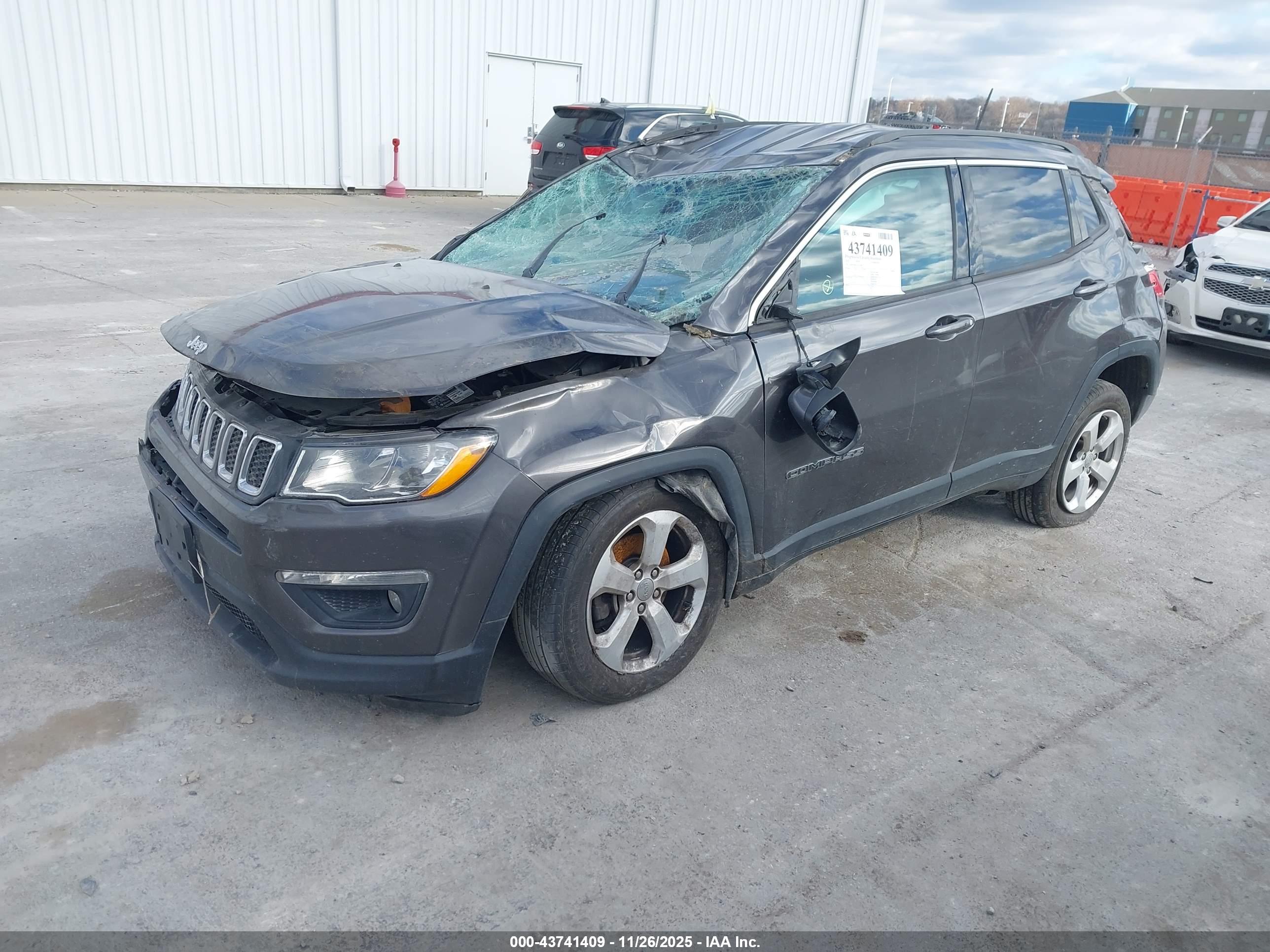 JEEP COMPASS image 2