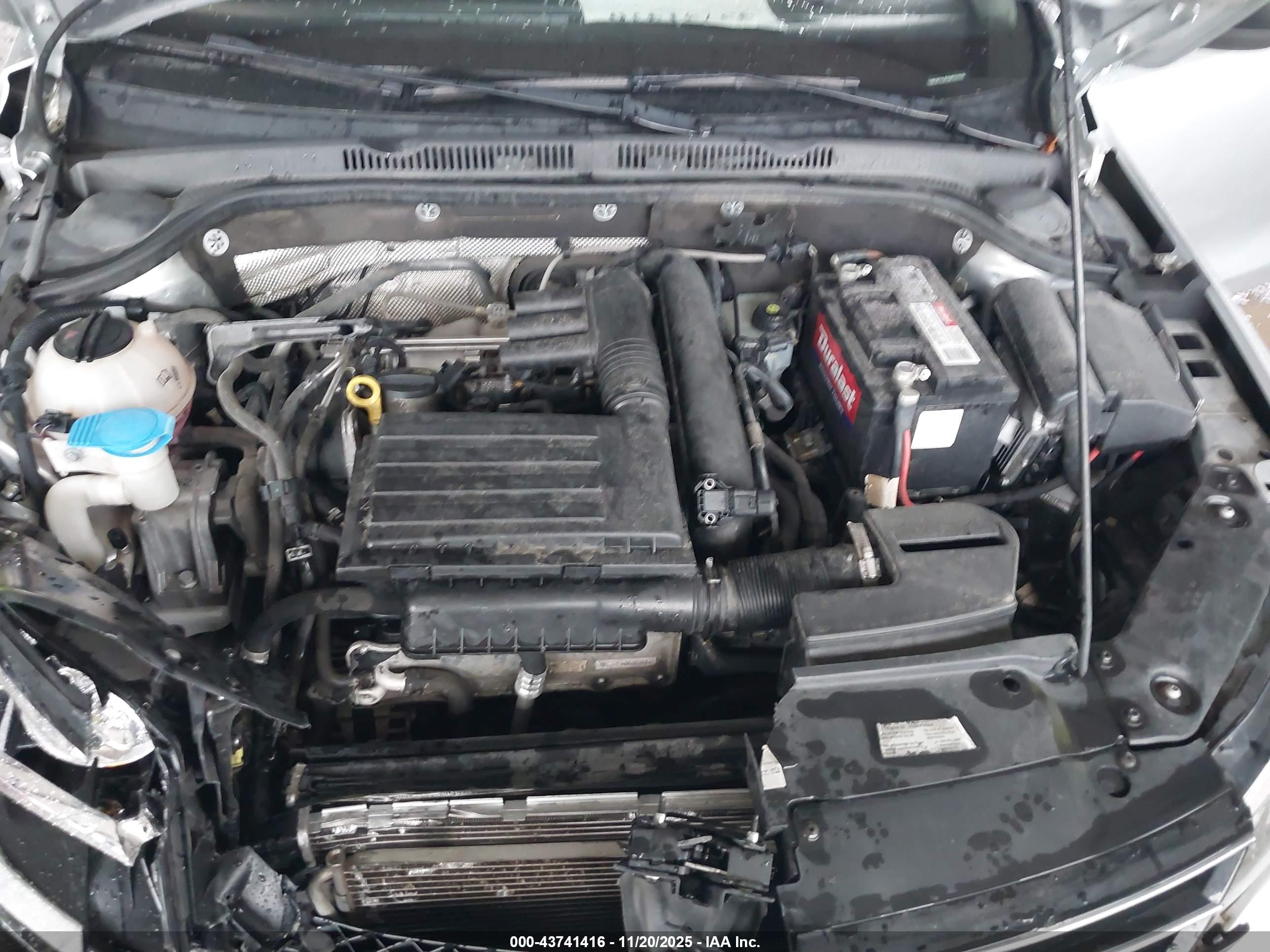VOLKSWAGEN JETTA image 10