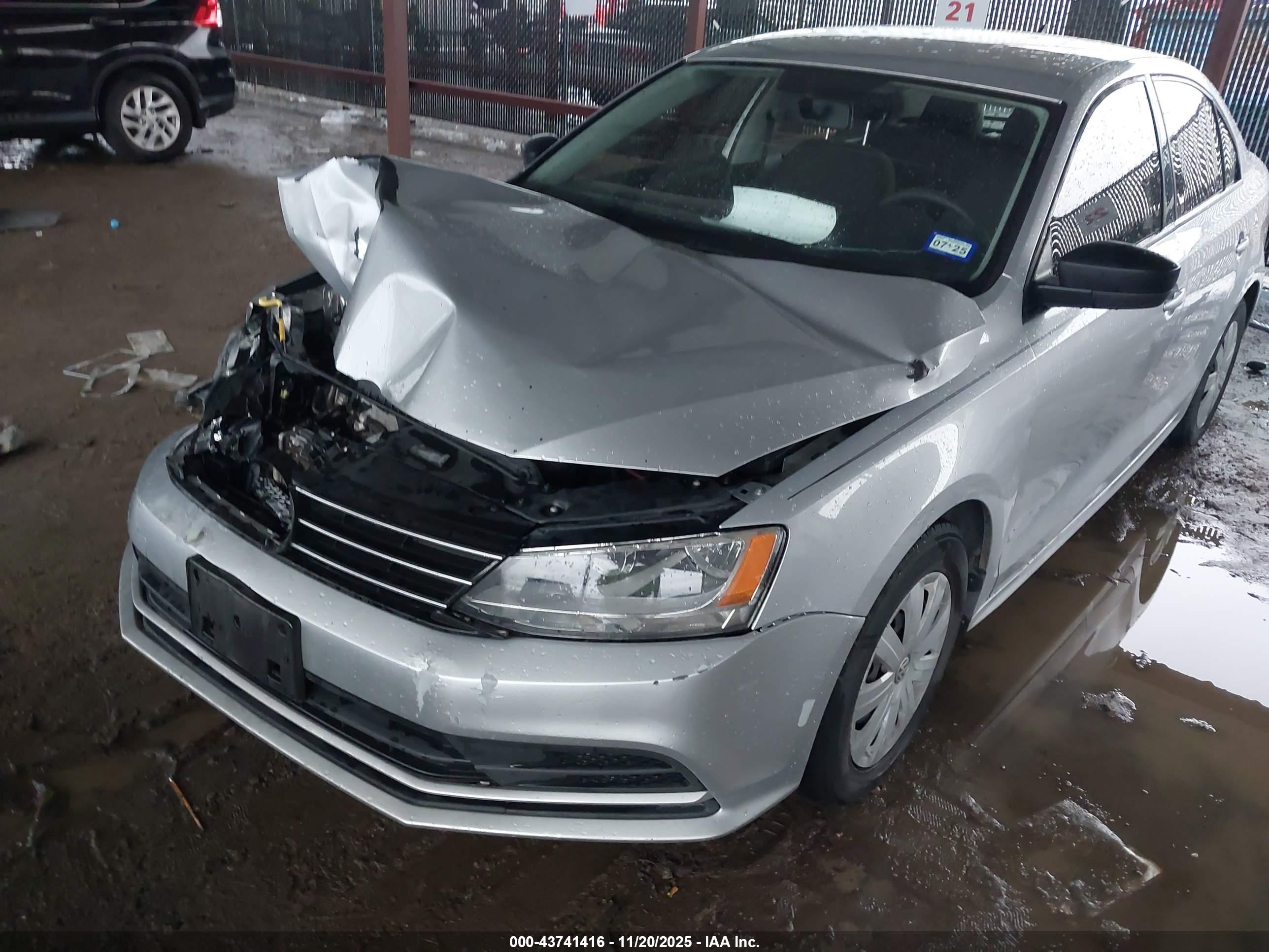 VOLKSWAGEN JETTA image 6