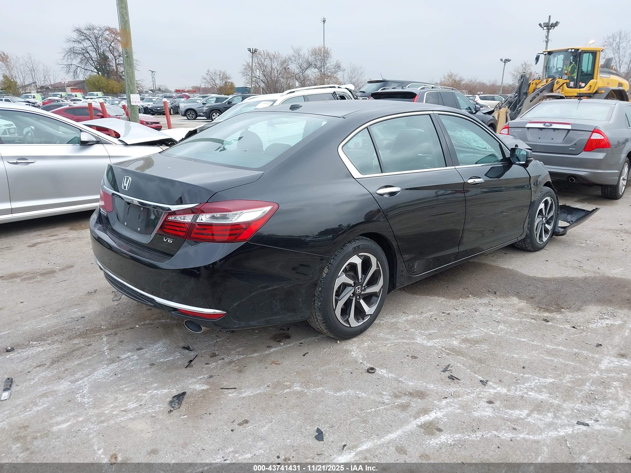 HONDA ACCORD image 4