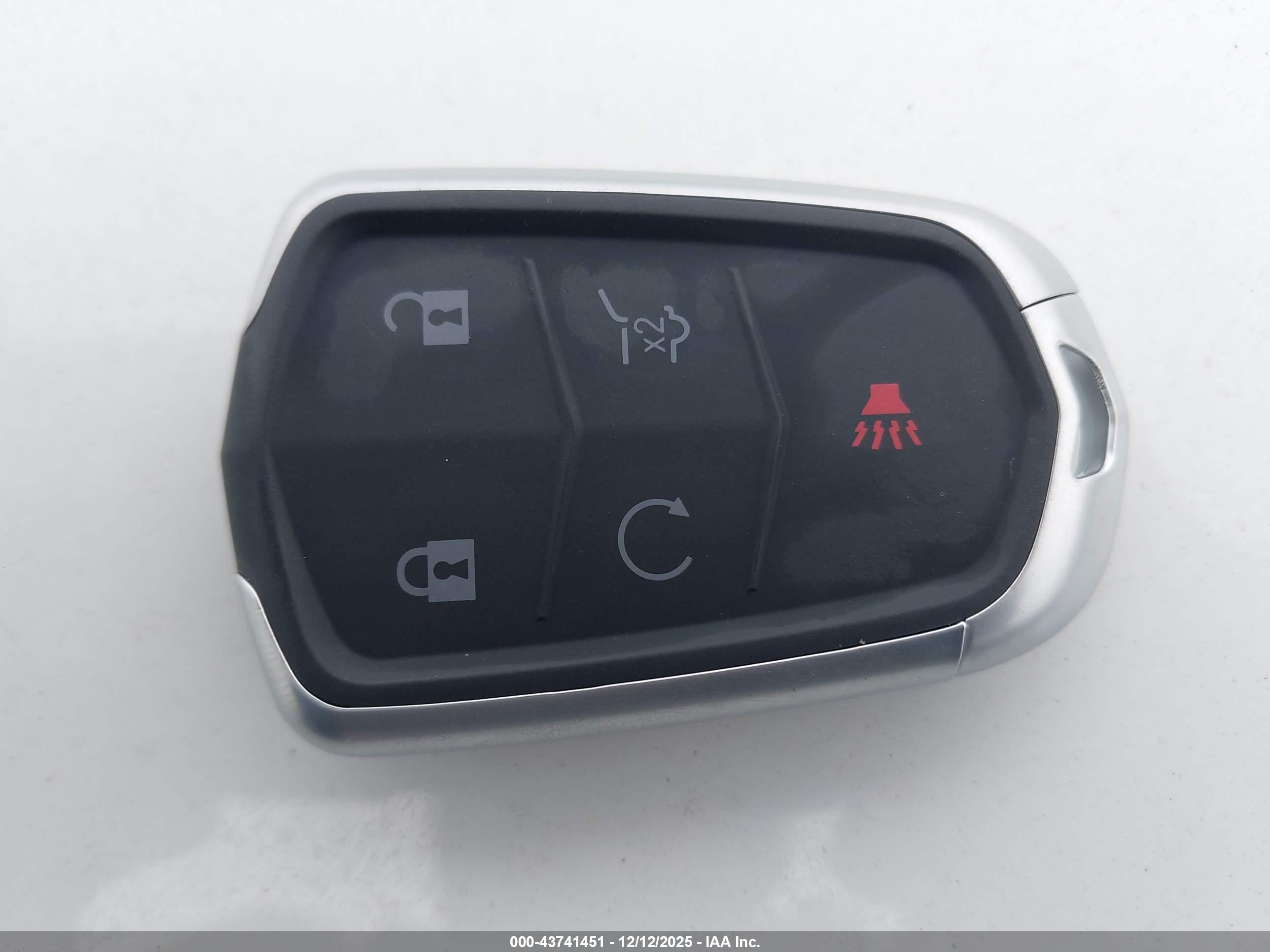 CADILLAC SRX image 11