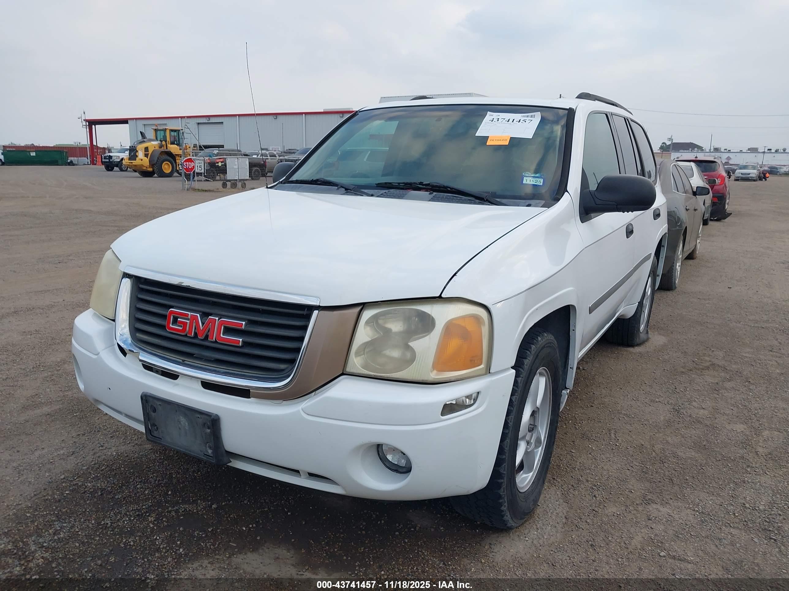 GMC ENVOY image 6