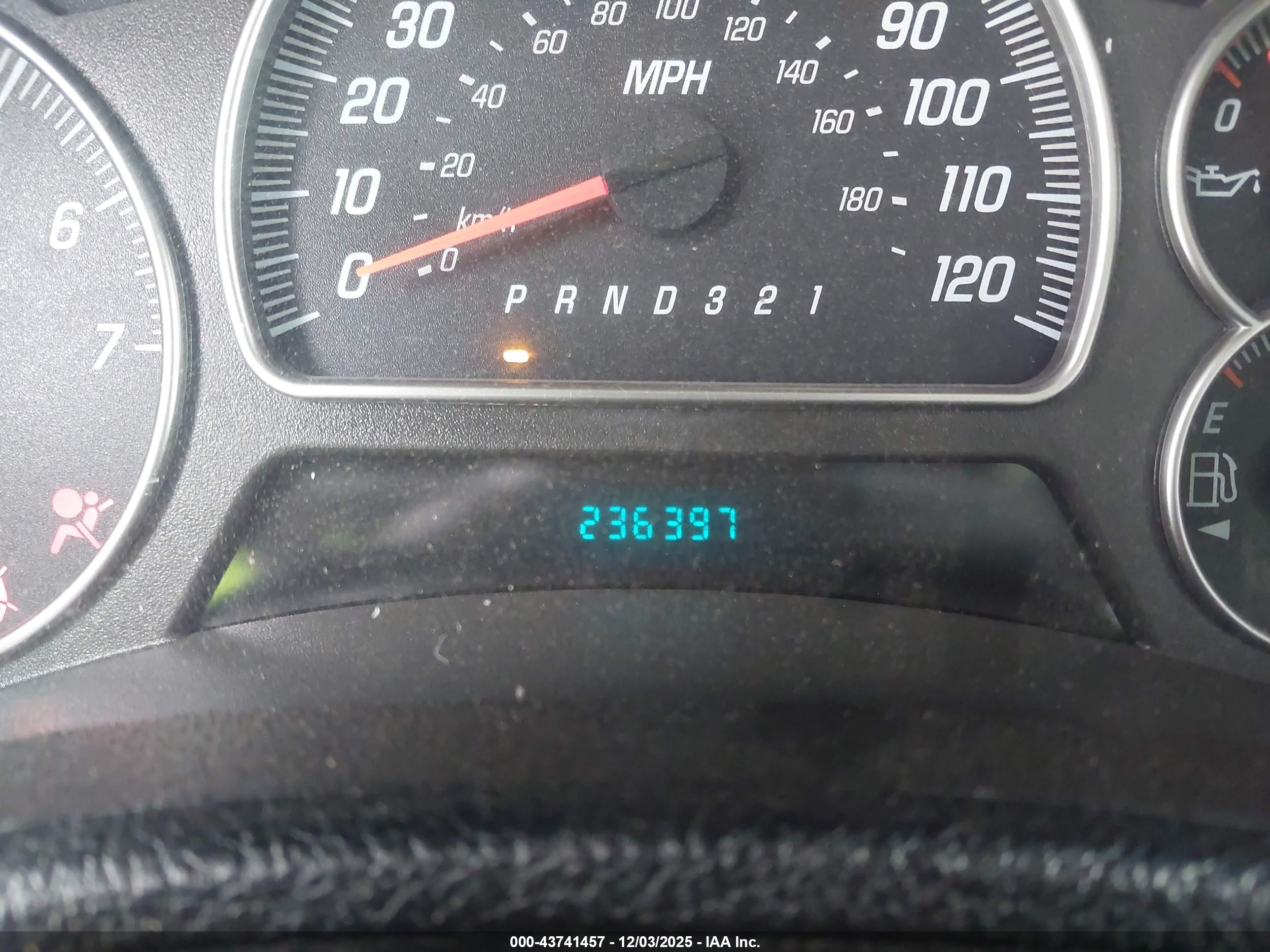 GMC ENVOY image 7