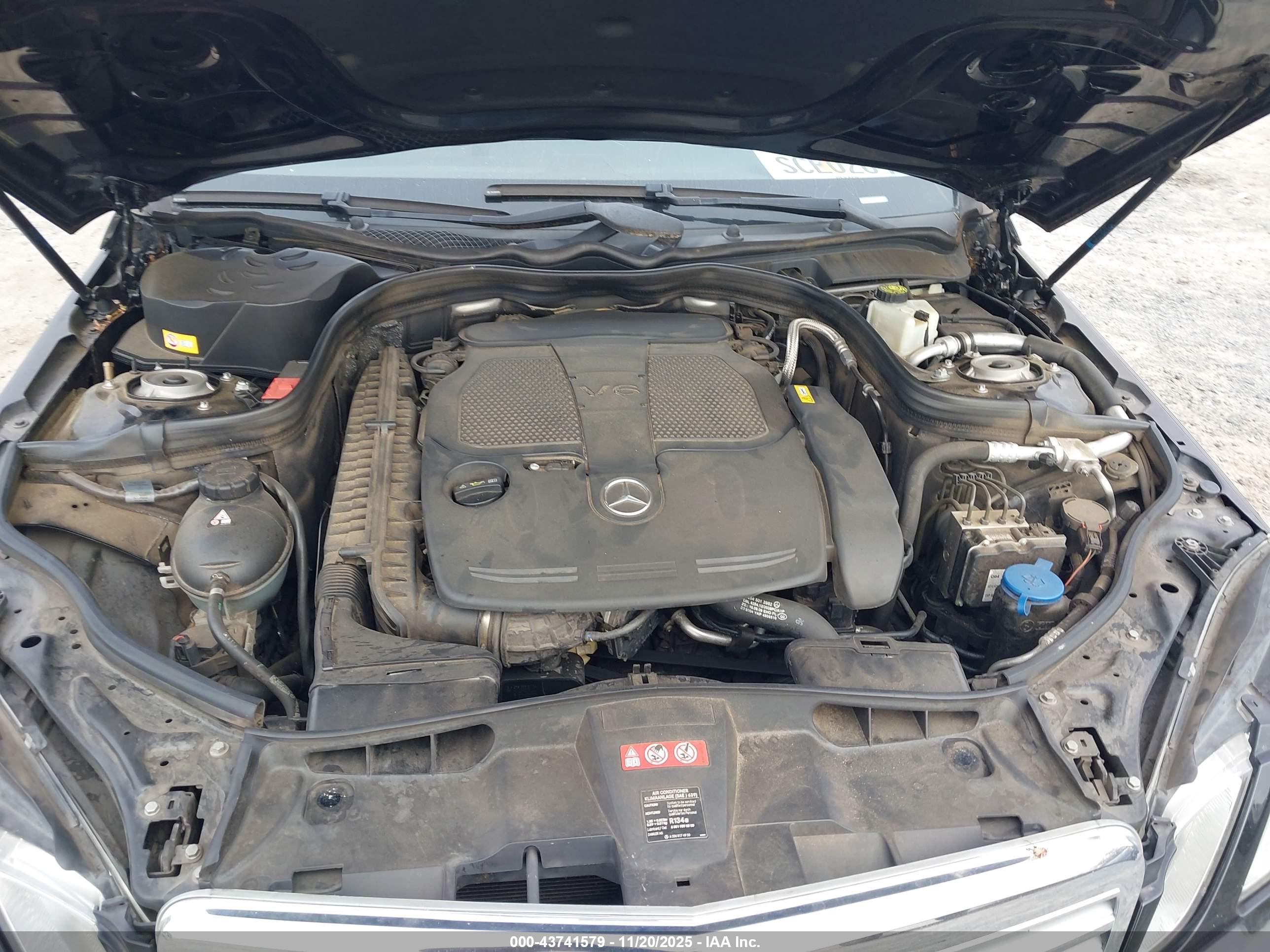 MERCEDES-BENZ E image 10