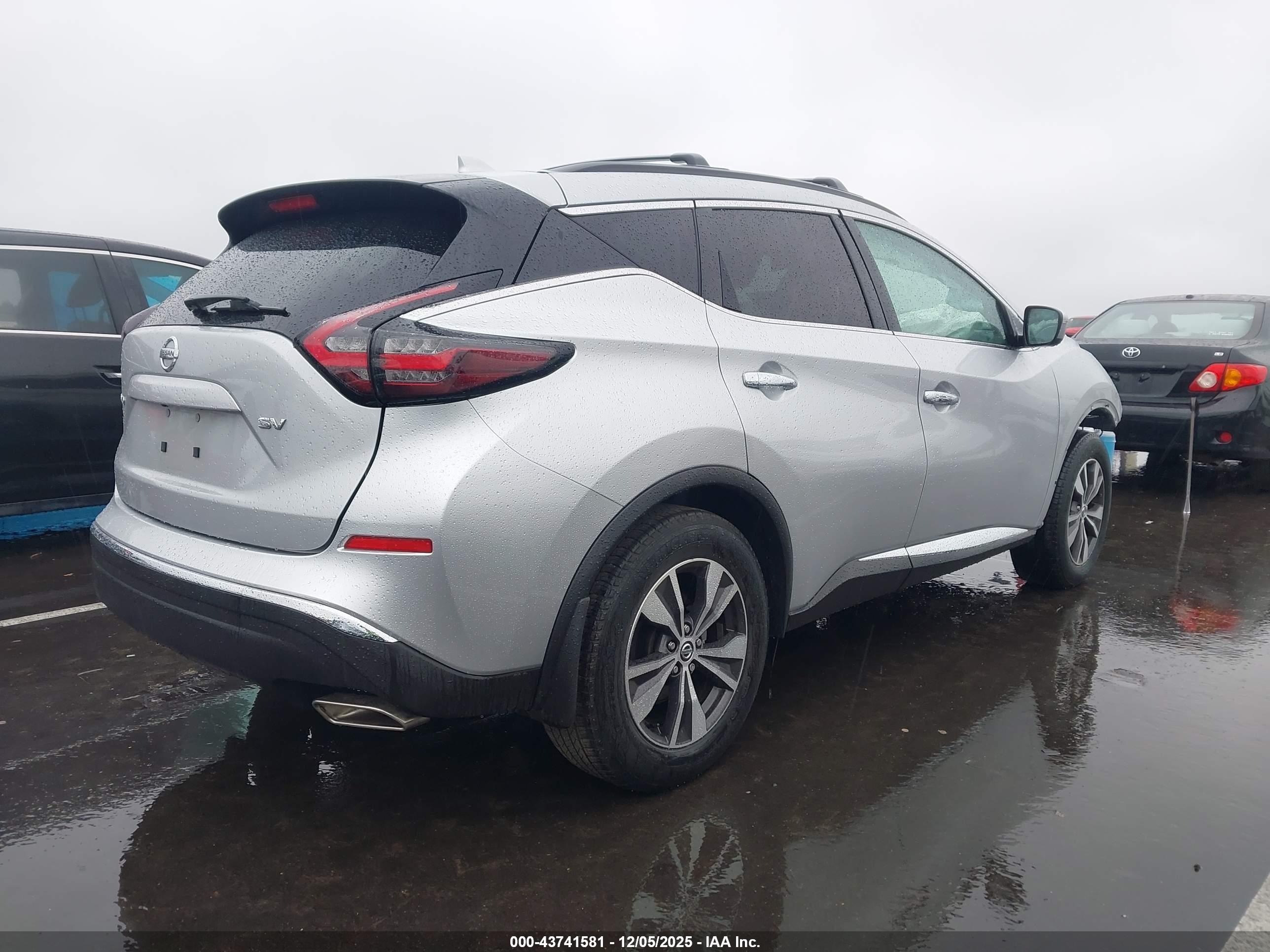 NISSAN MURANO image 4
