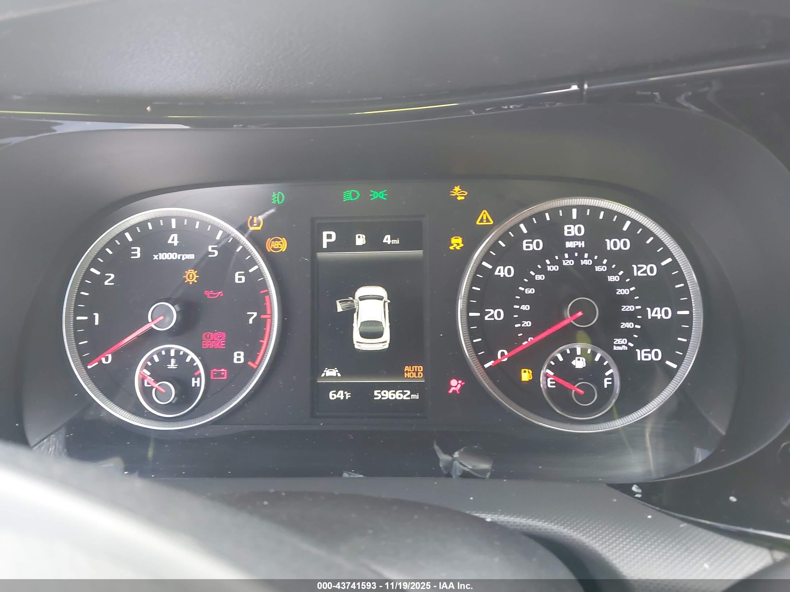 KIA K5 image 7