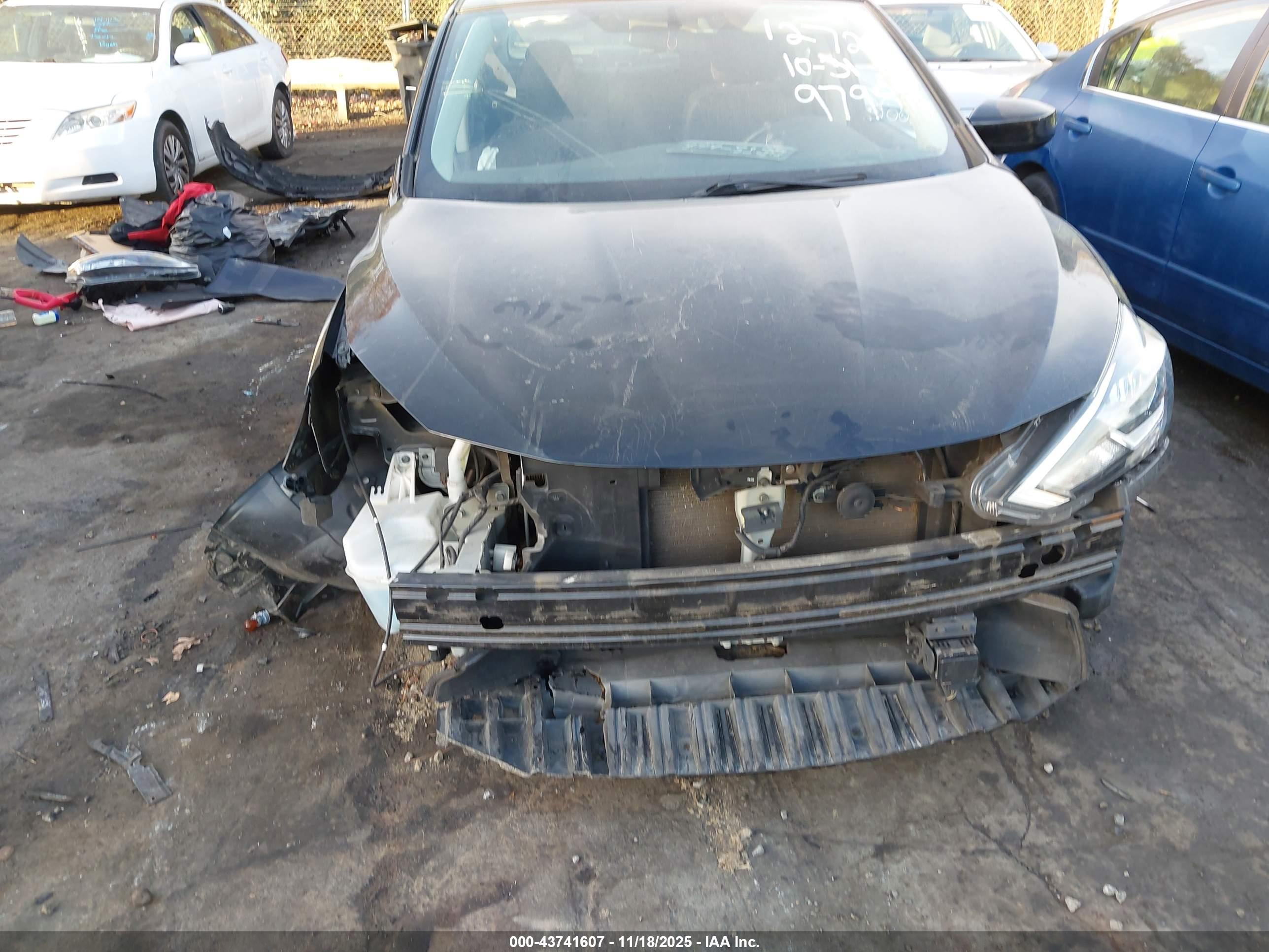 NISSAN SENTRA image 6