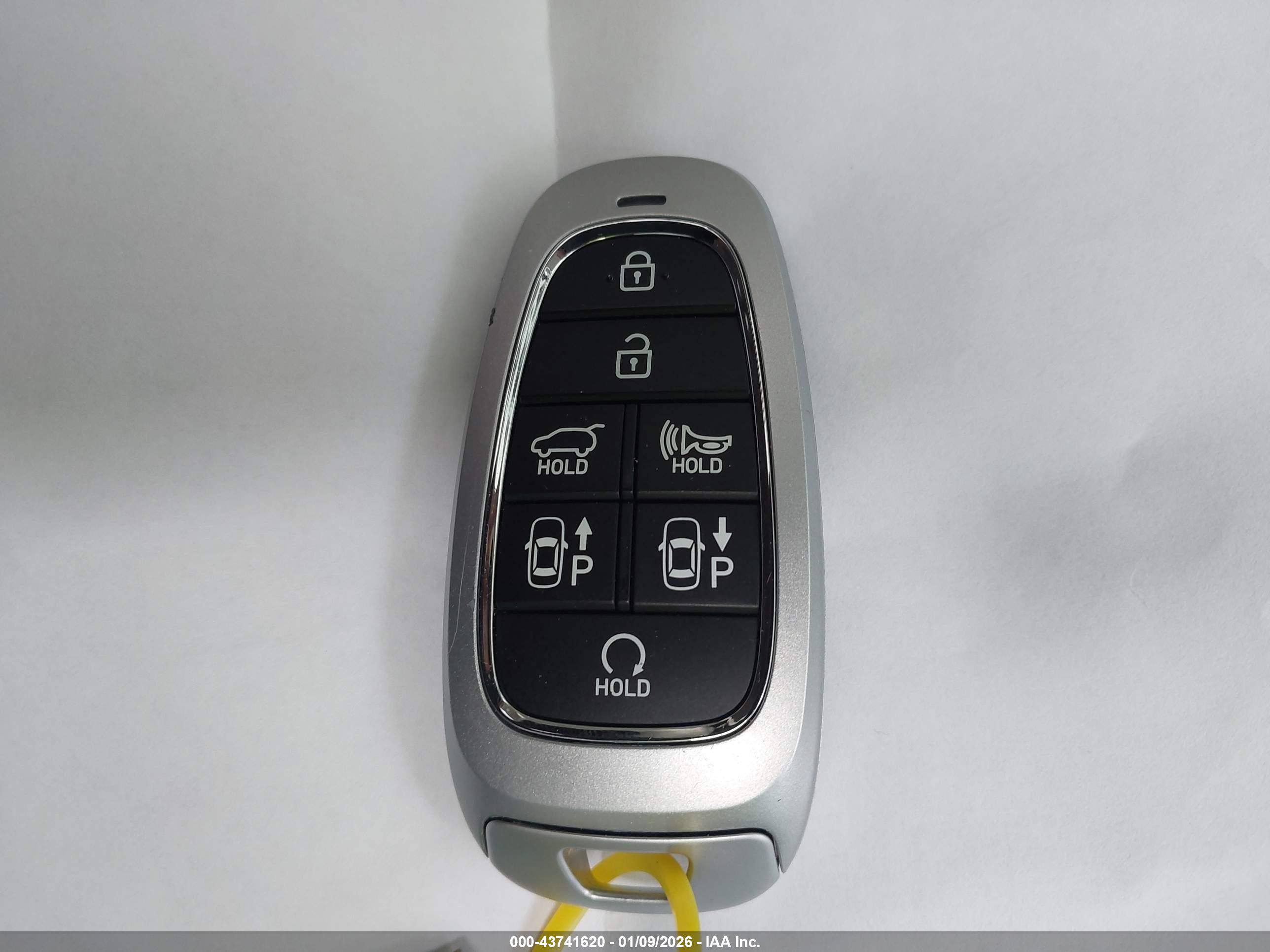 HYUNDAI TUCSON image 11