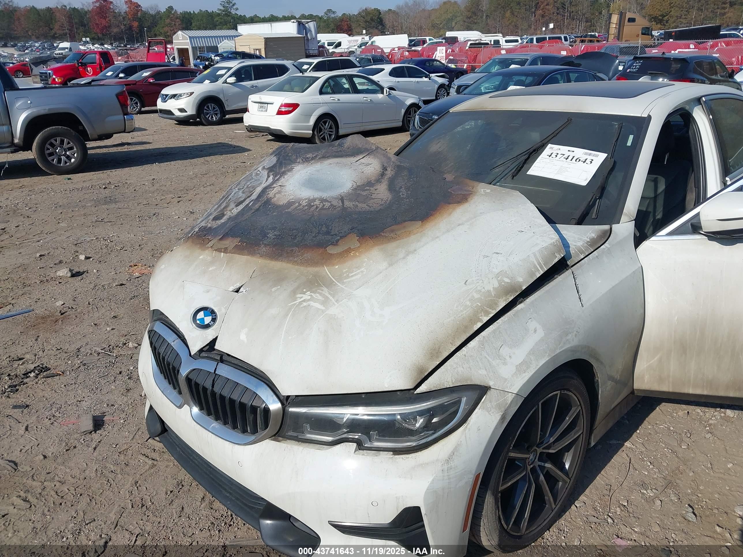 BMW 330I image 6