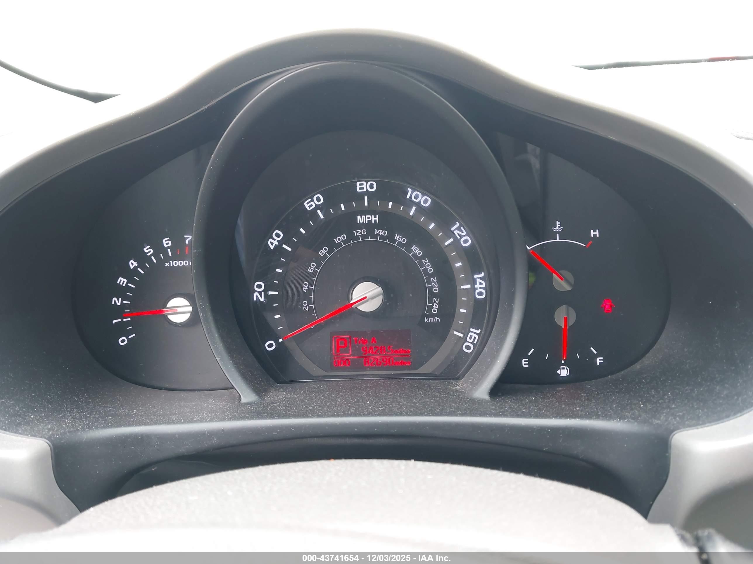 KIA SPORTAGE image 7