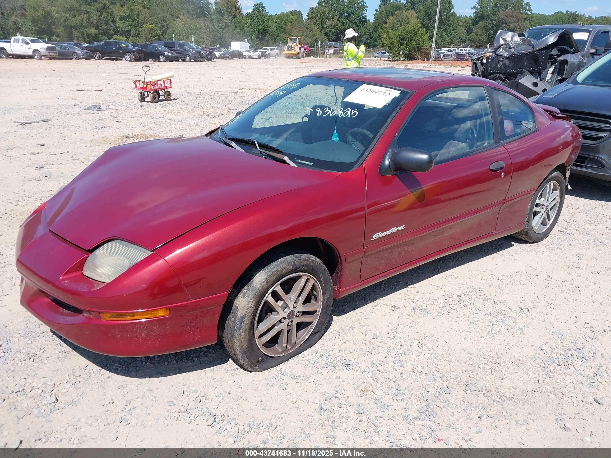 PONTIAC SUNFIRE image 2