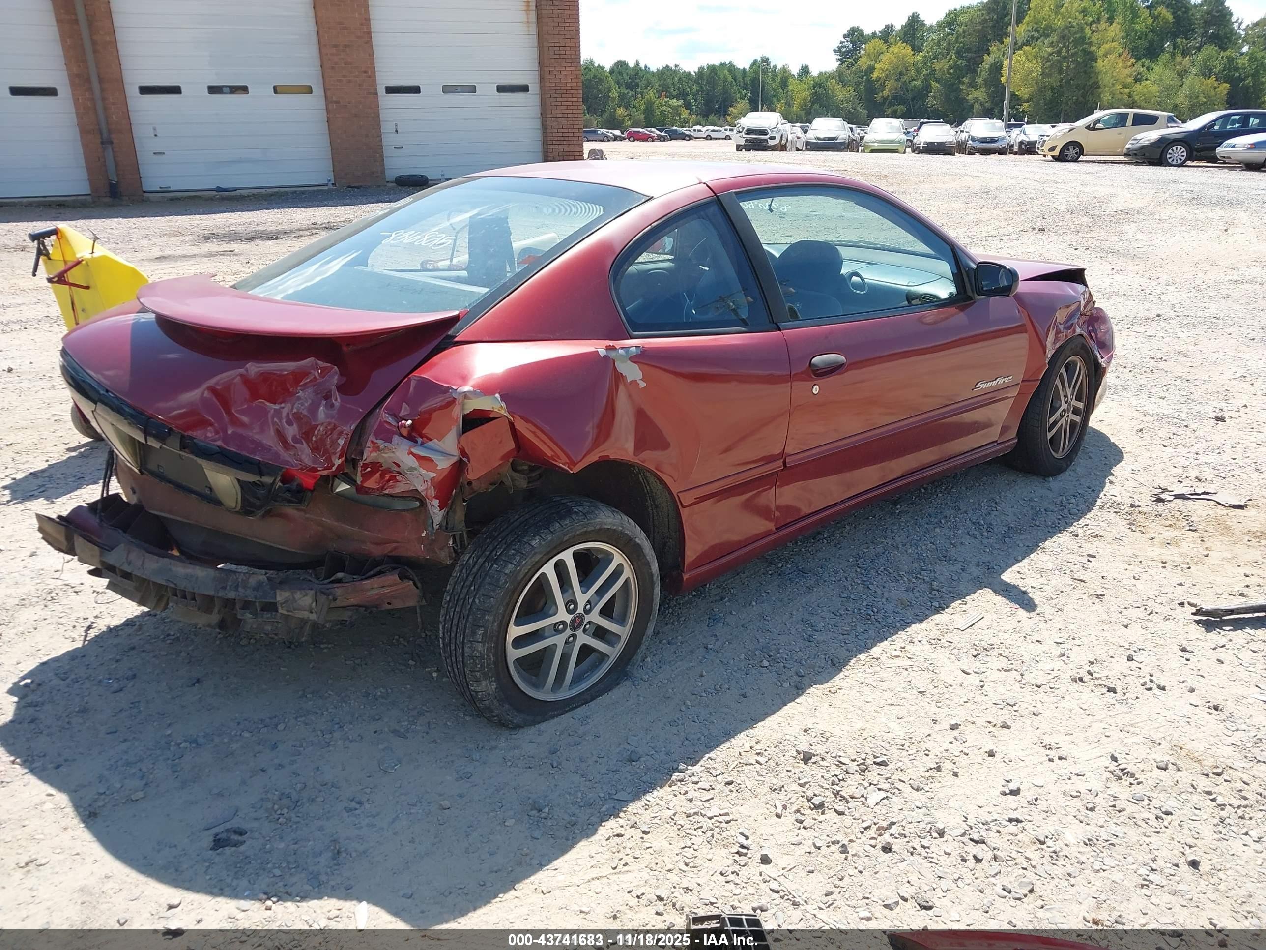PONTIAC SUNFIRE image 4