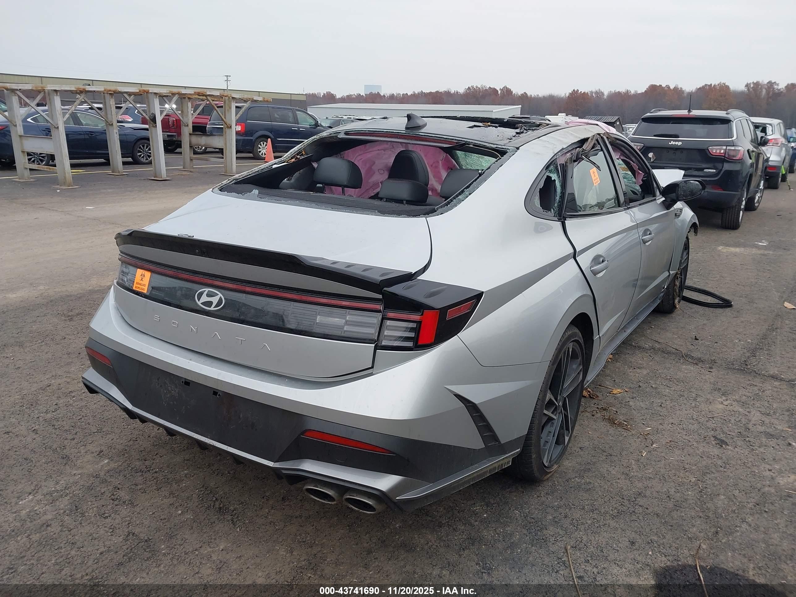 HYUNDAI SONATA image 4