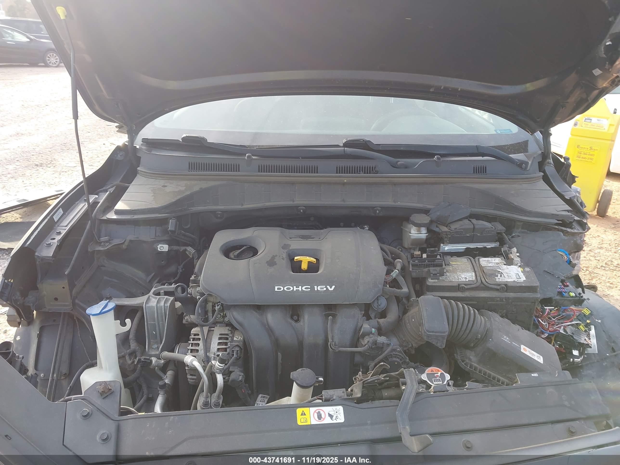 HYUNDAI KONA image 10