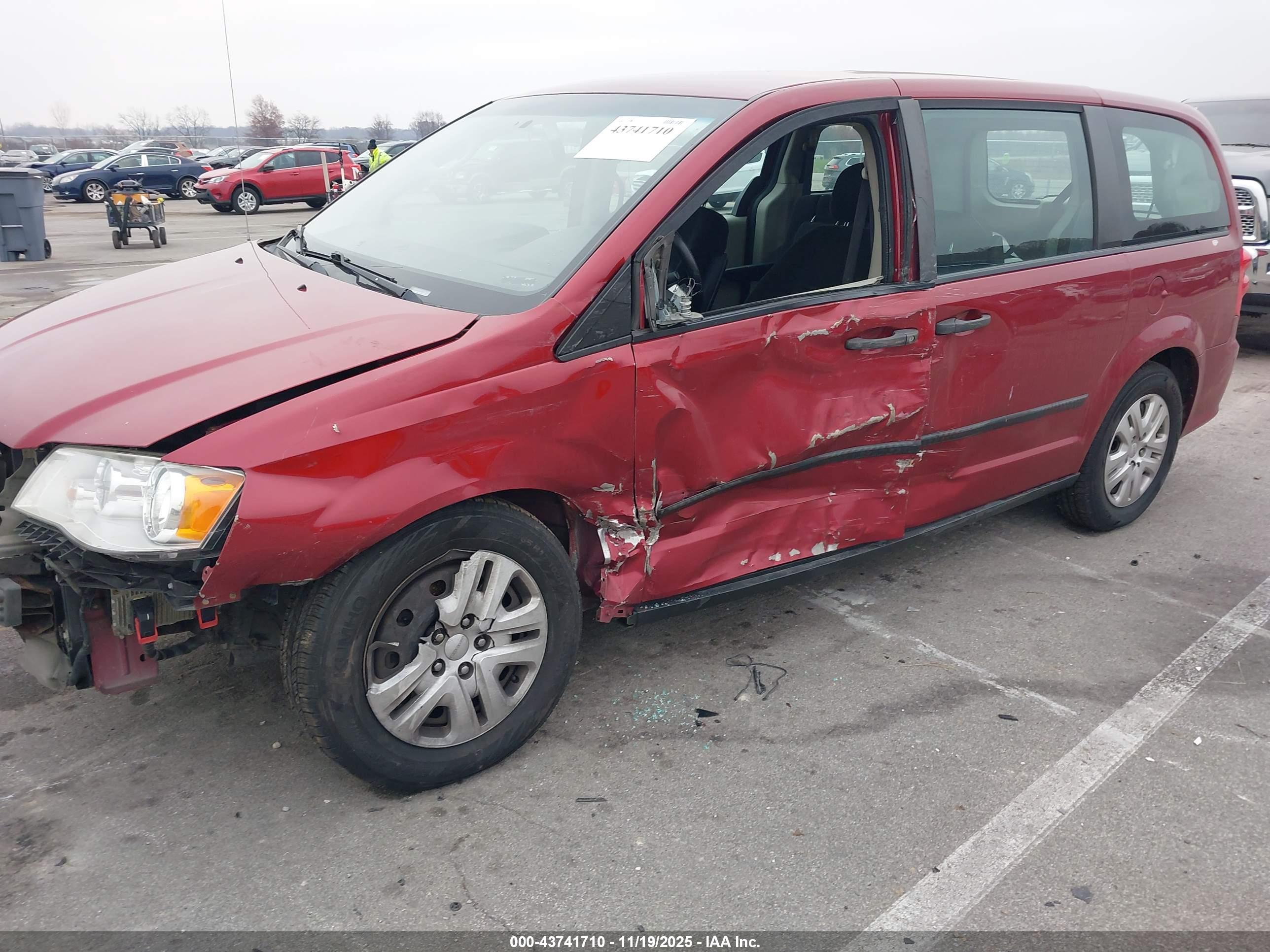 DODGE GRAND image 6