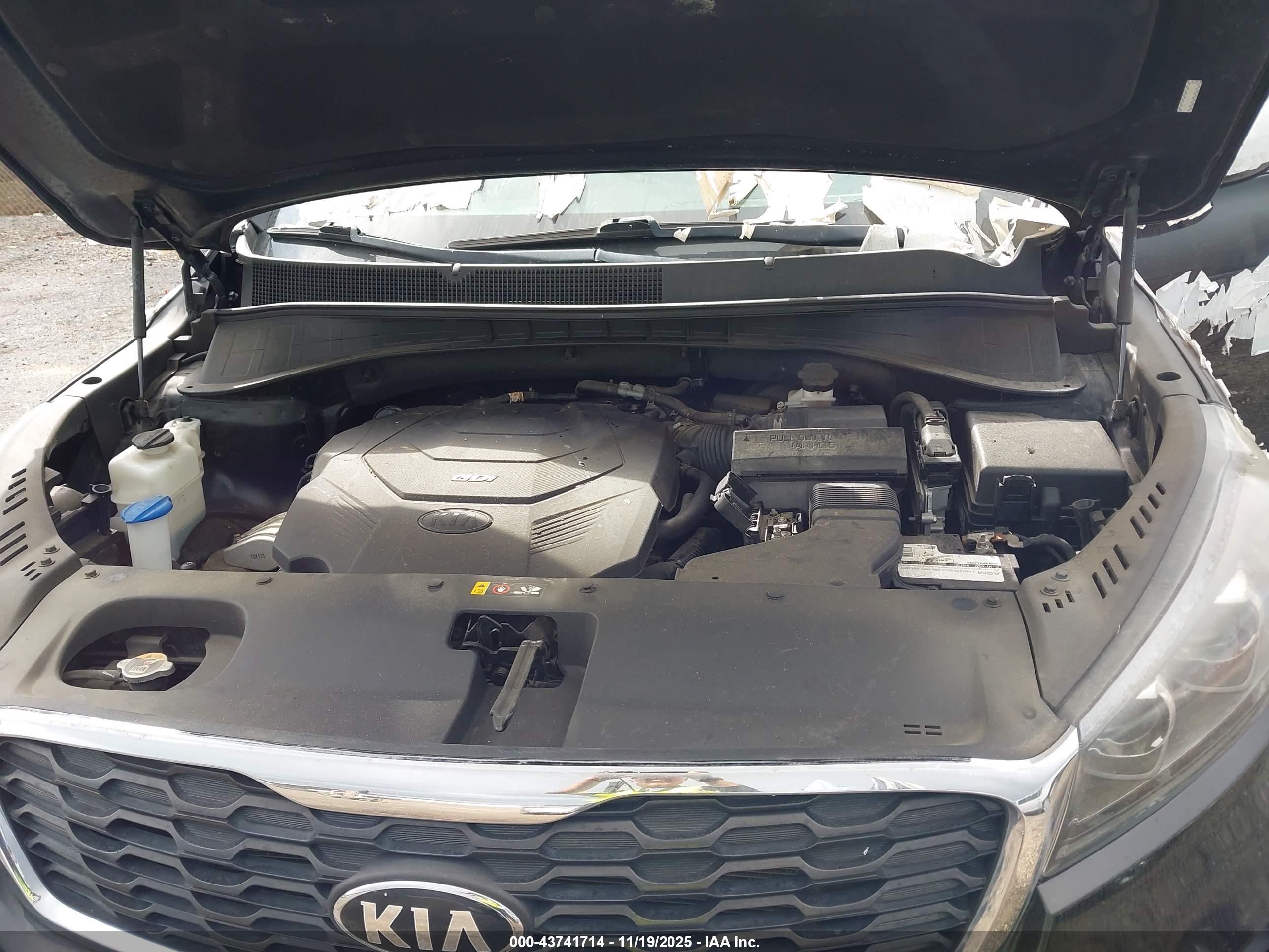 KIA SORENTO image 10