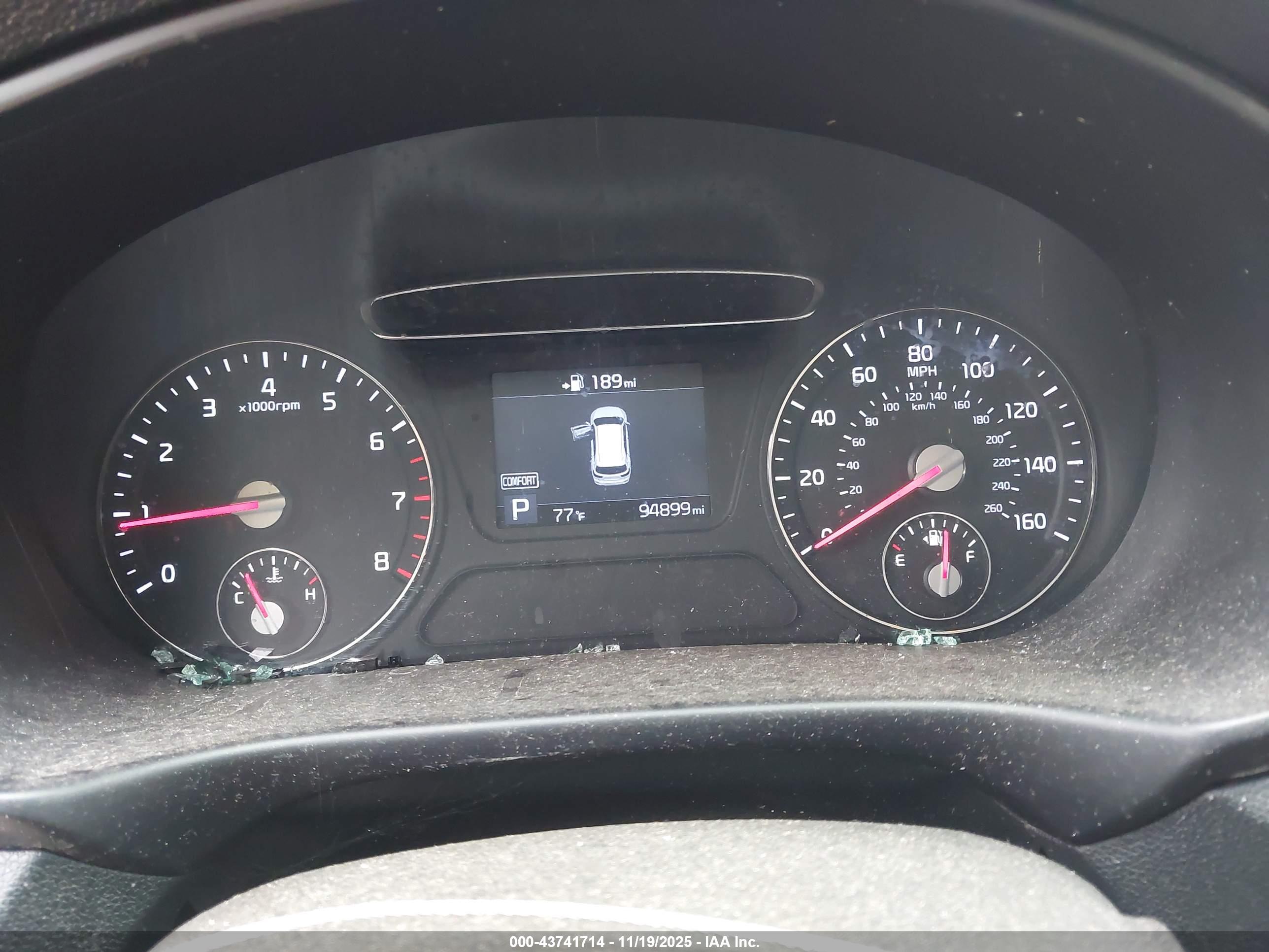 KIA SORENTO image 7