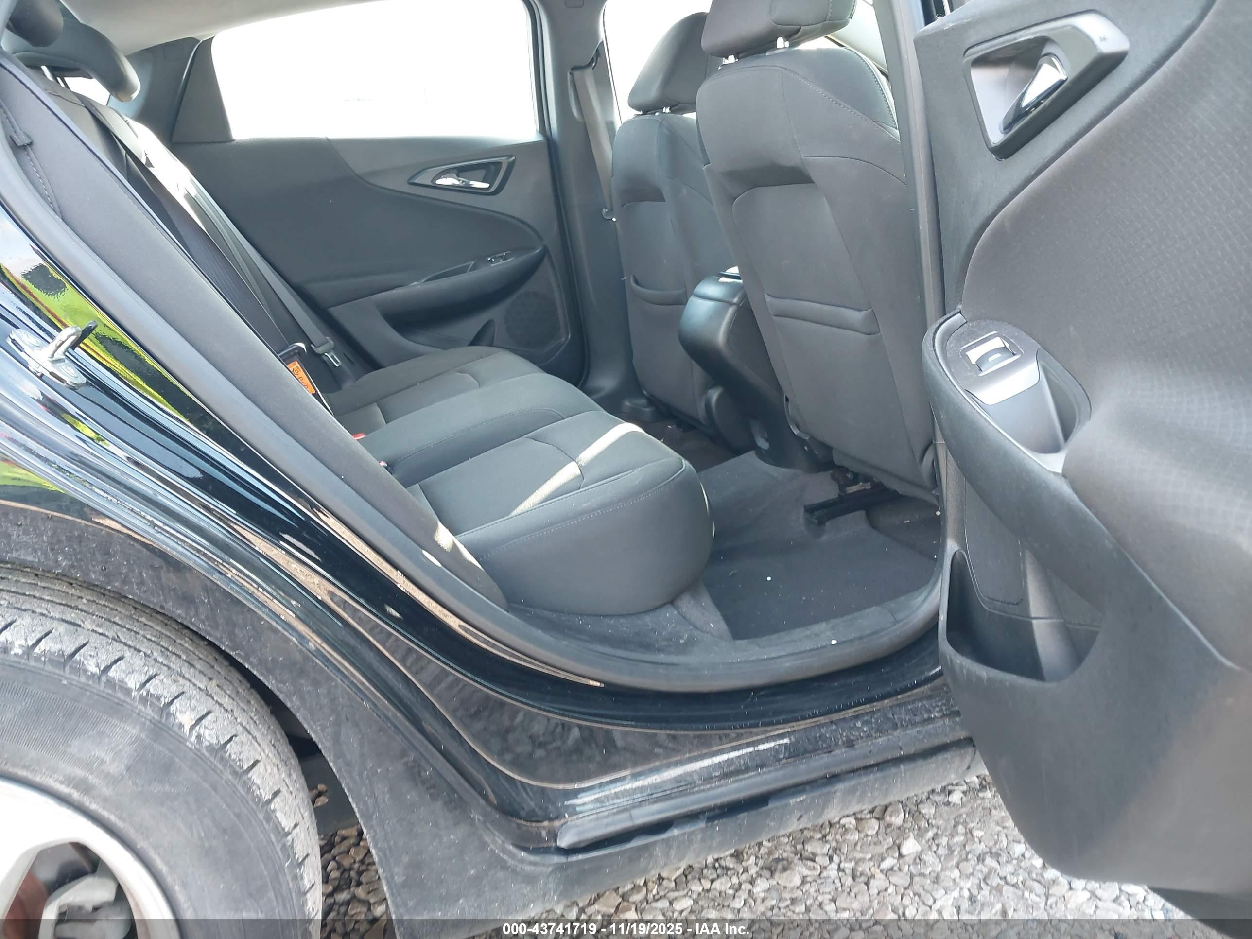 CHEVROLET MALIBU image 8