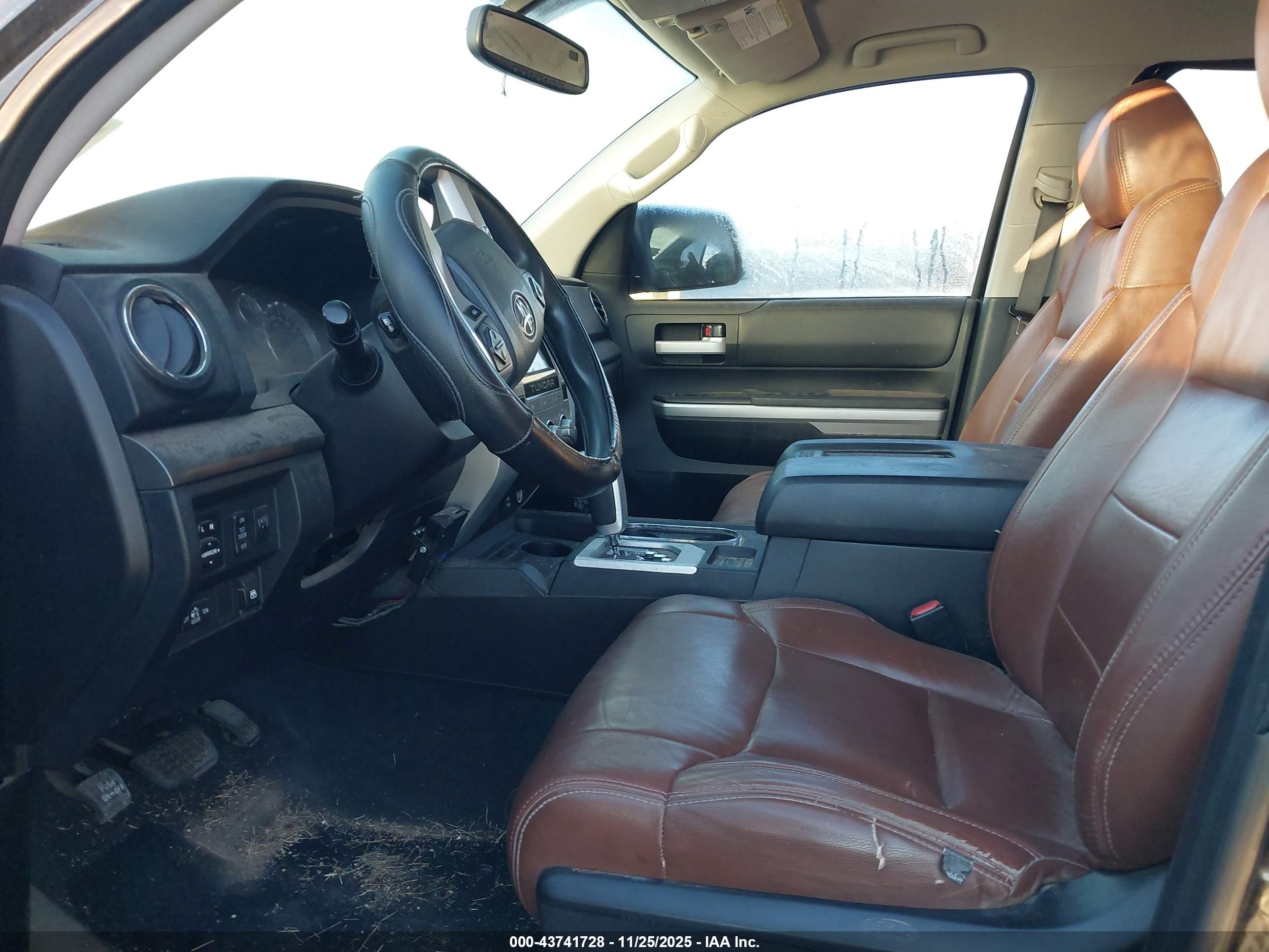 TOYOTA TUNDRA image 5