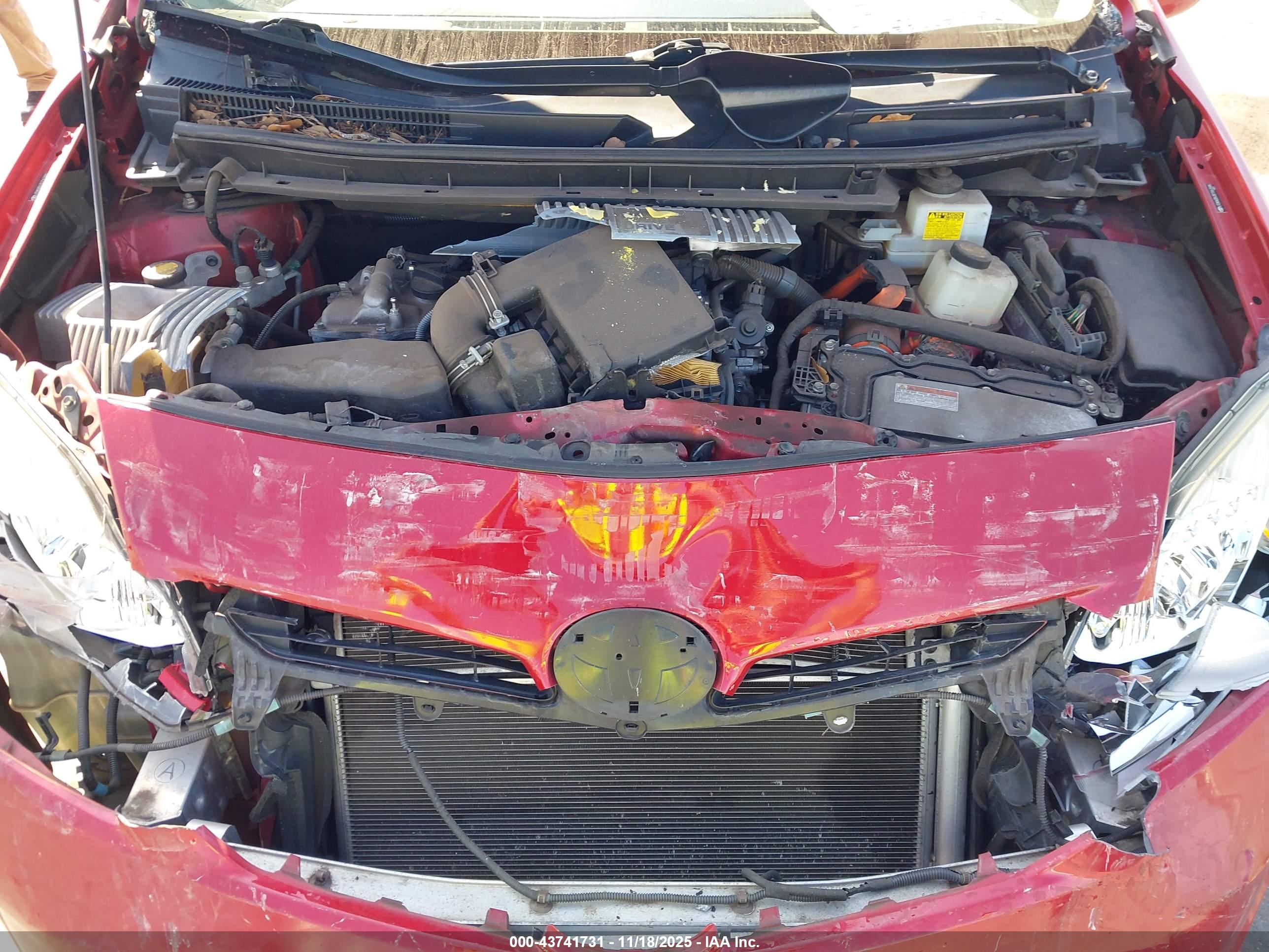 TOYOTA PRIUS image 10