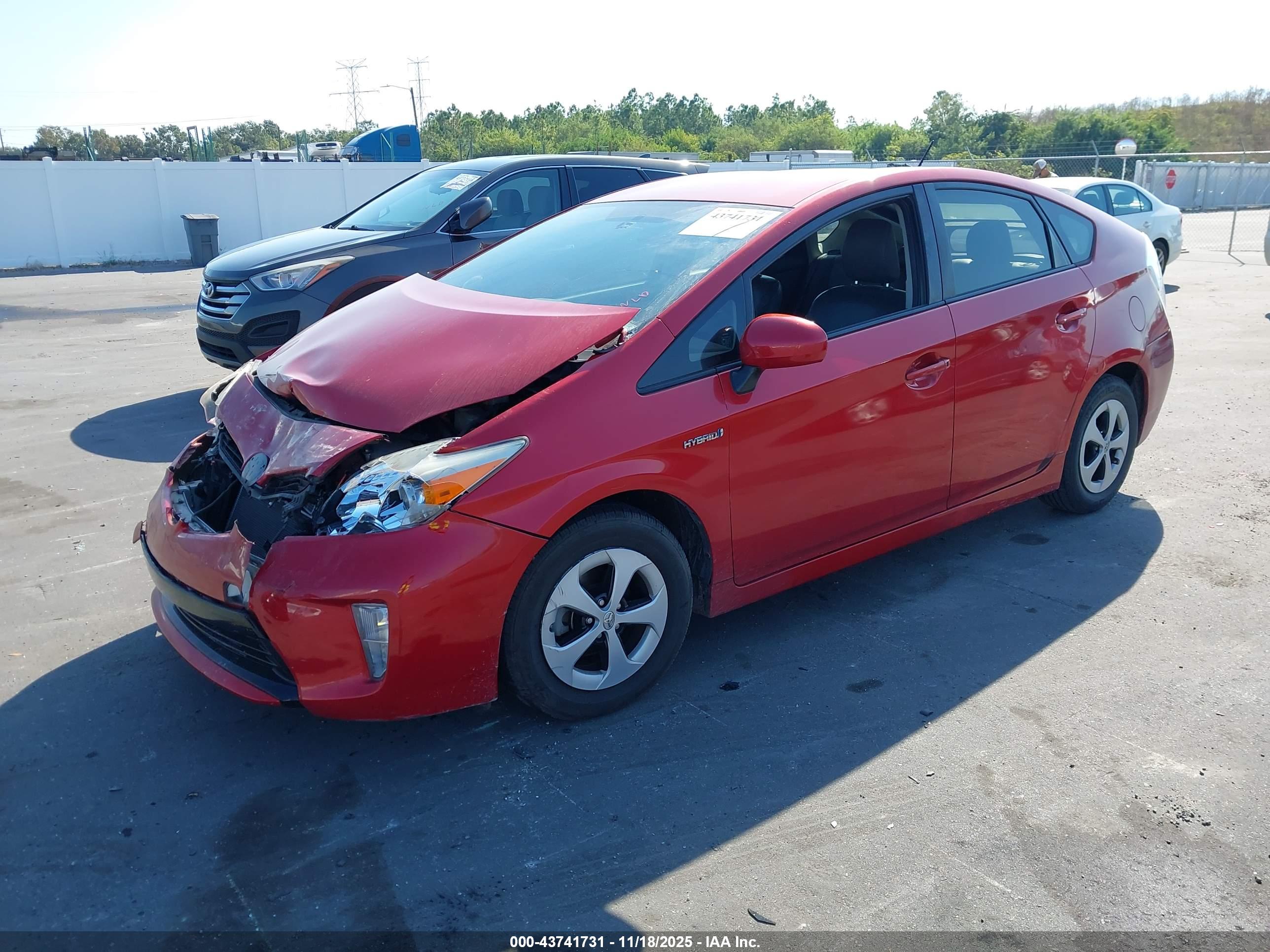 TOYOTA PRIUS image 2
