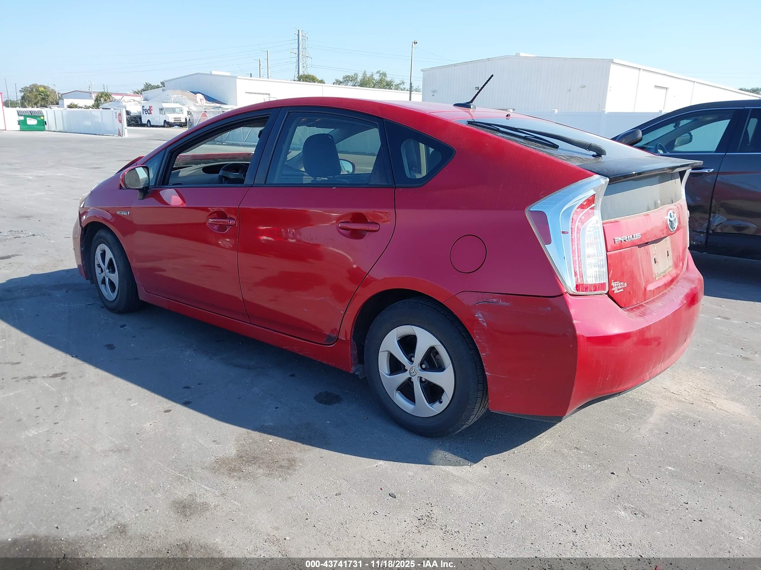 TOYOTA PRIUS image 3