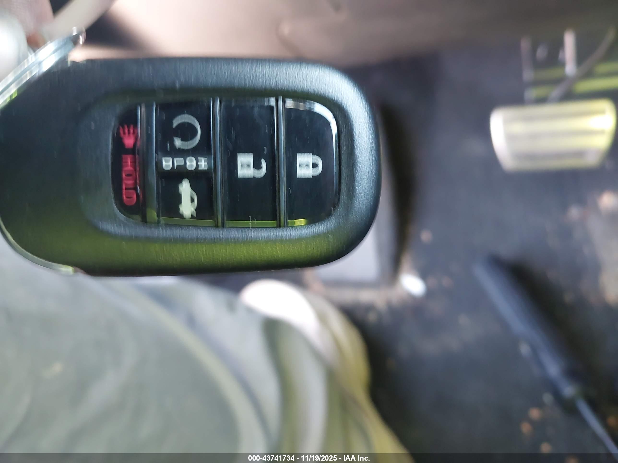 HONDA CIVIC image 11