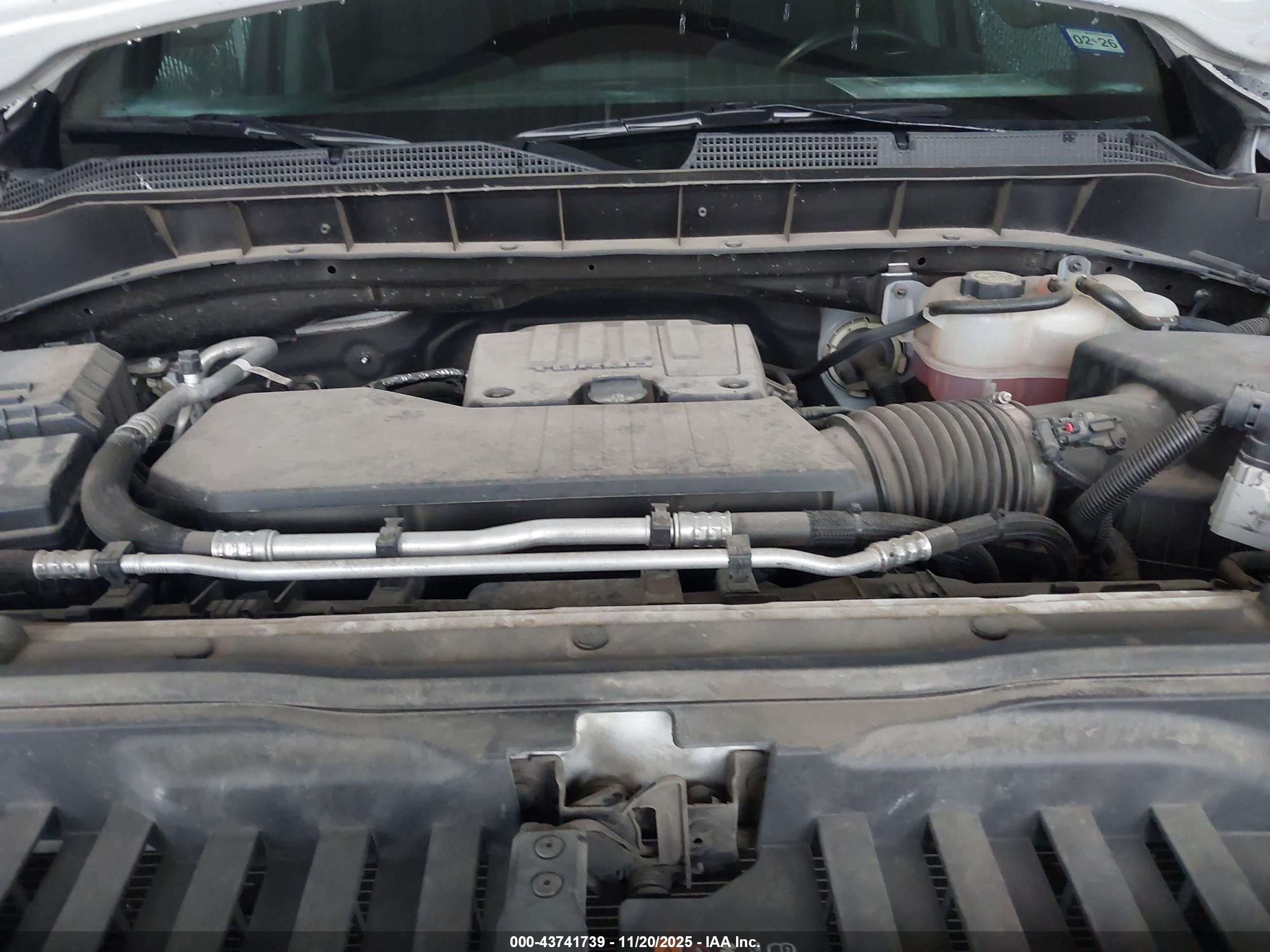 CHEVROLET SILVERADO image 10