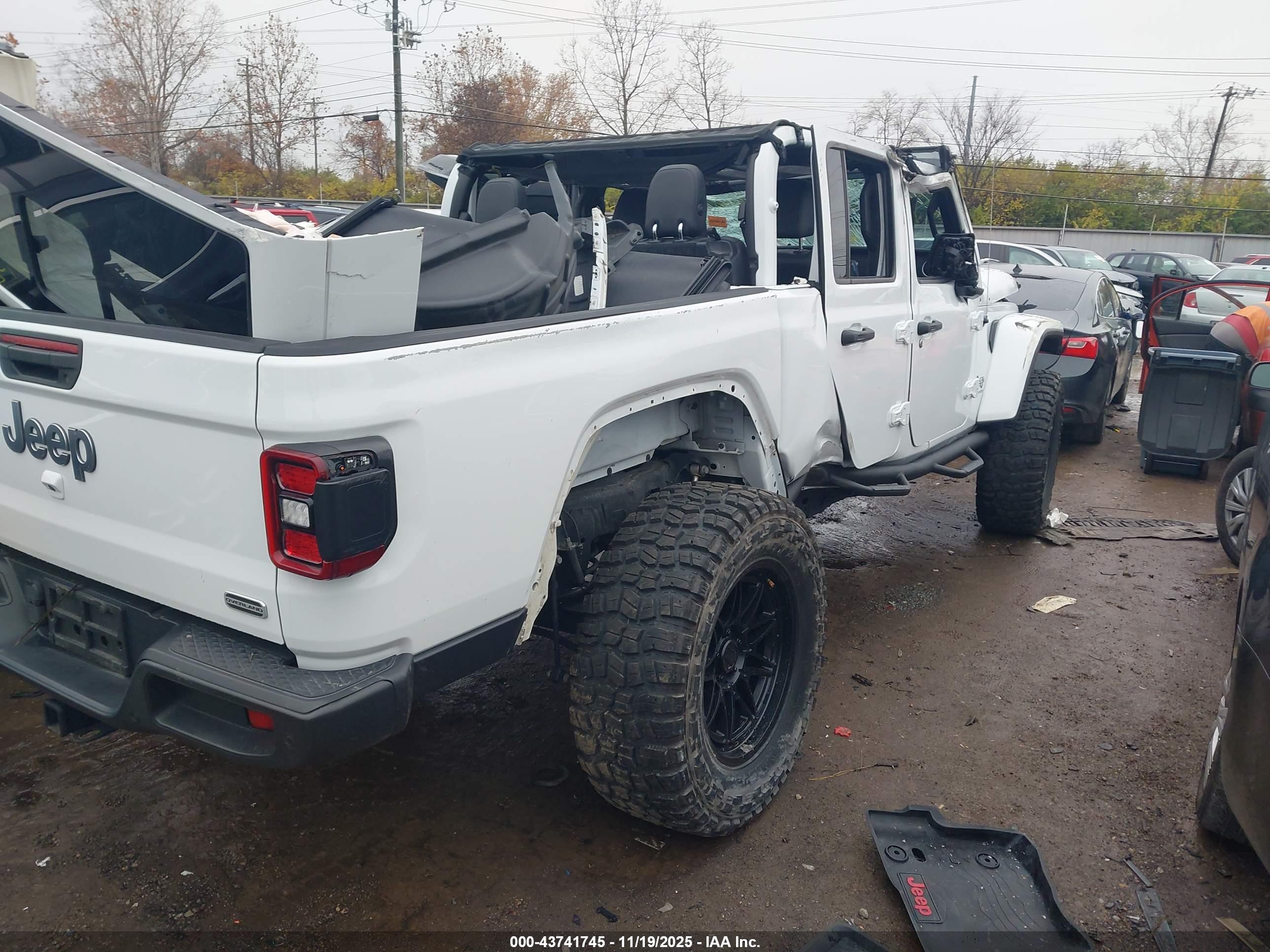 JEEP GLADIATOR image 4