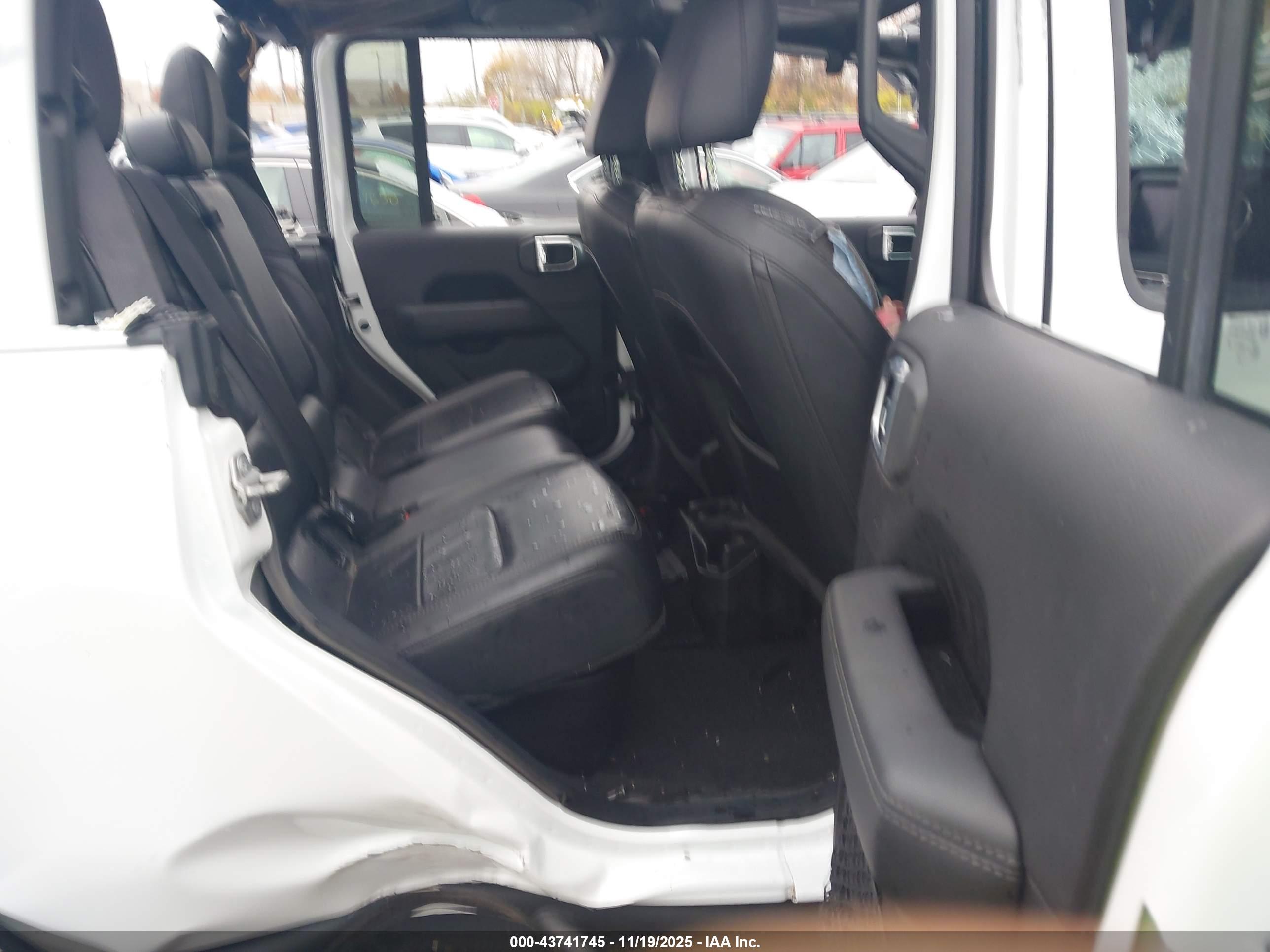 JEEP GLADIATOR image 8