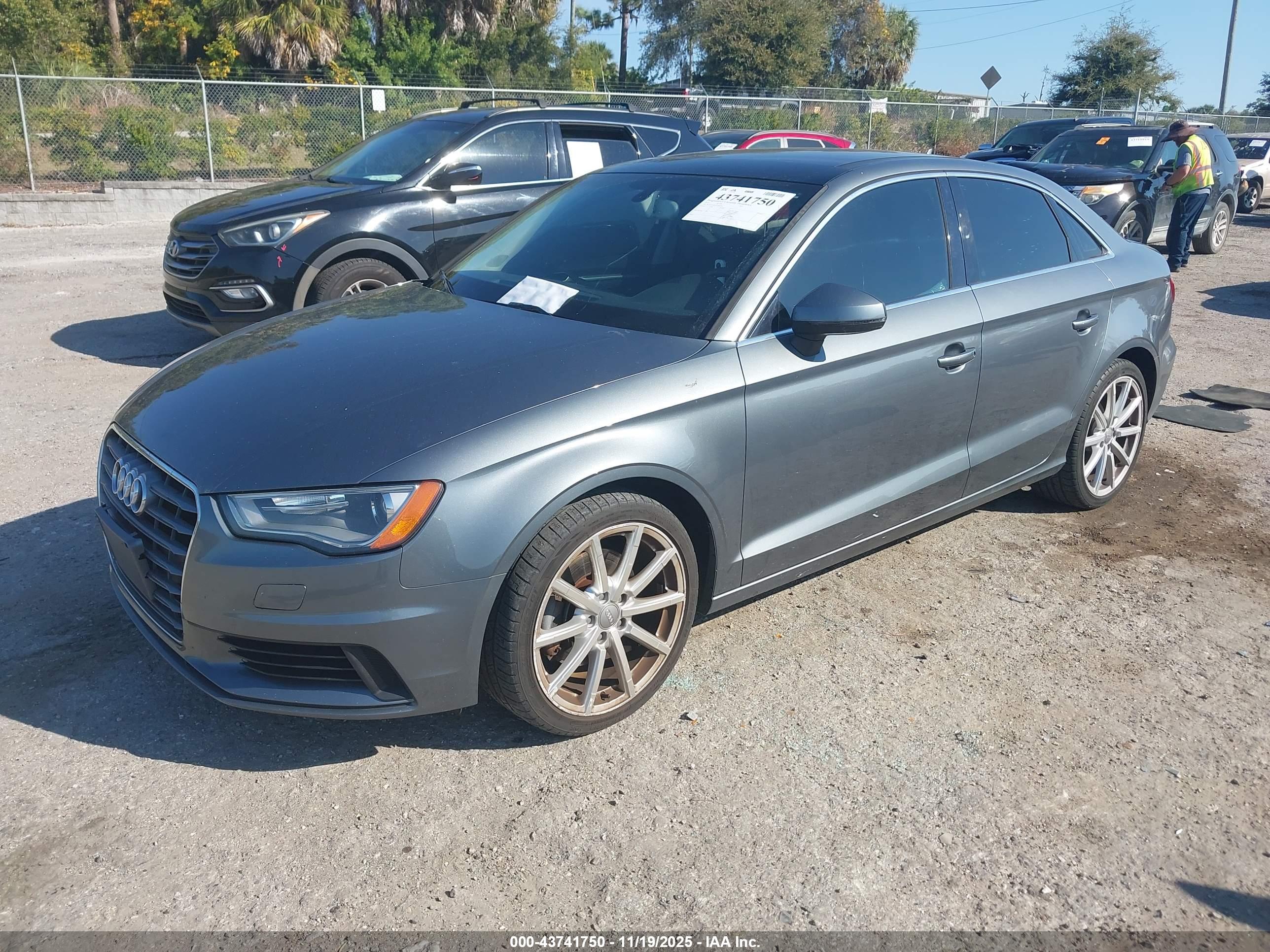 AUDI A3 image 2