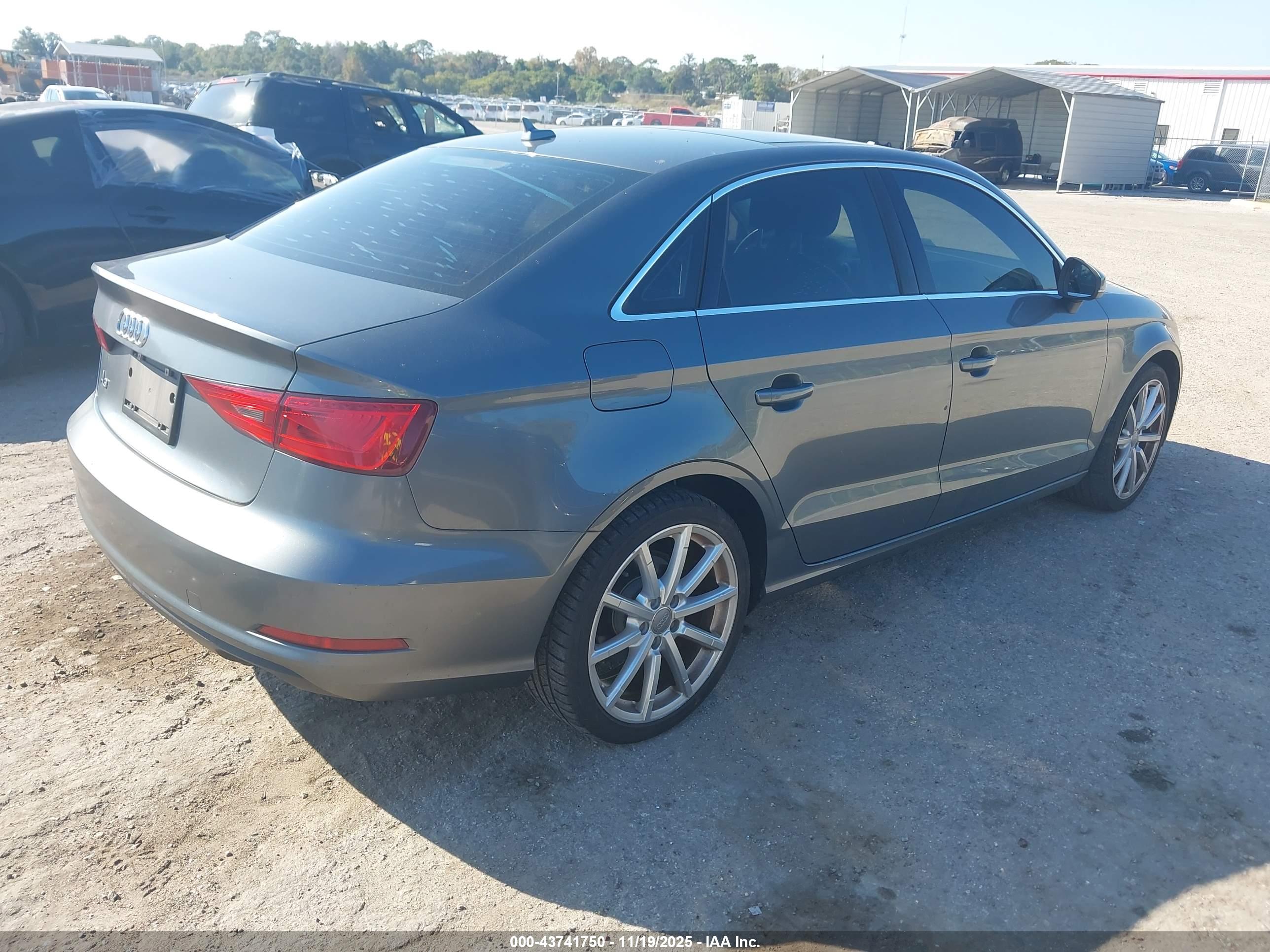AUDI A3 image 4