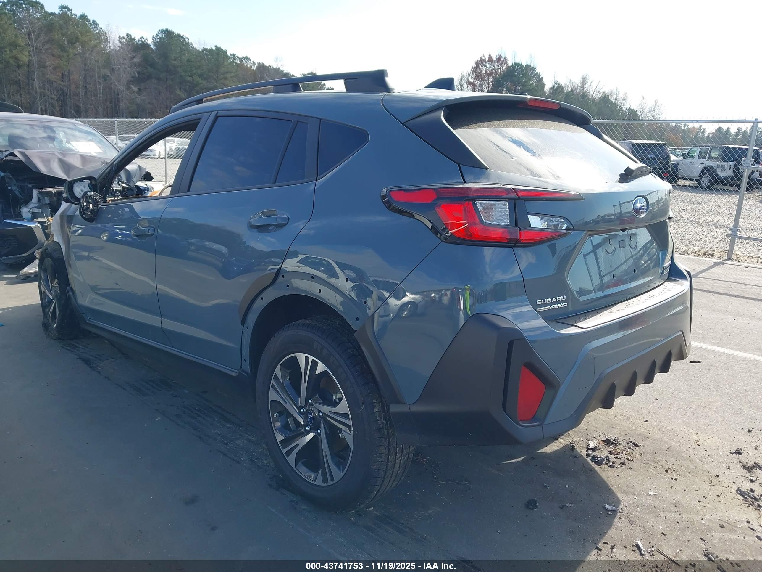 SUBARU CROSSTREK image 3