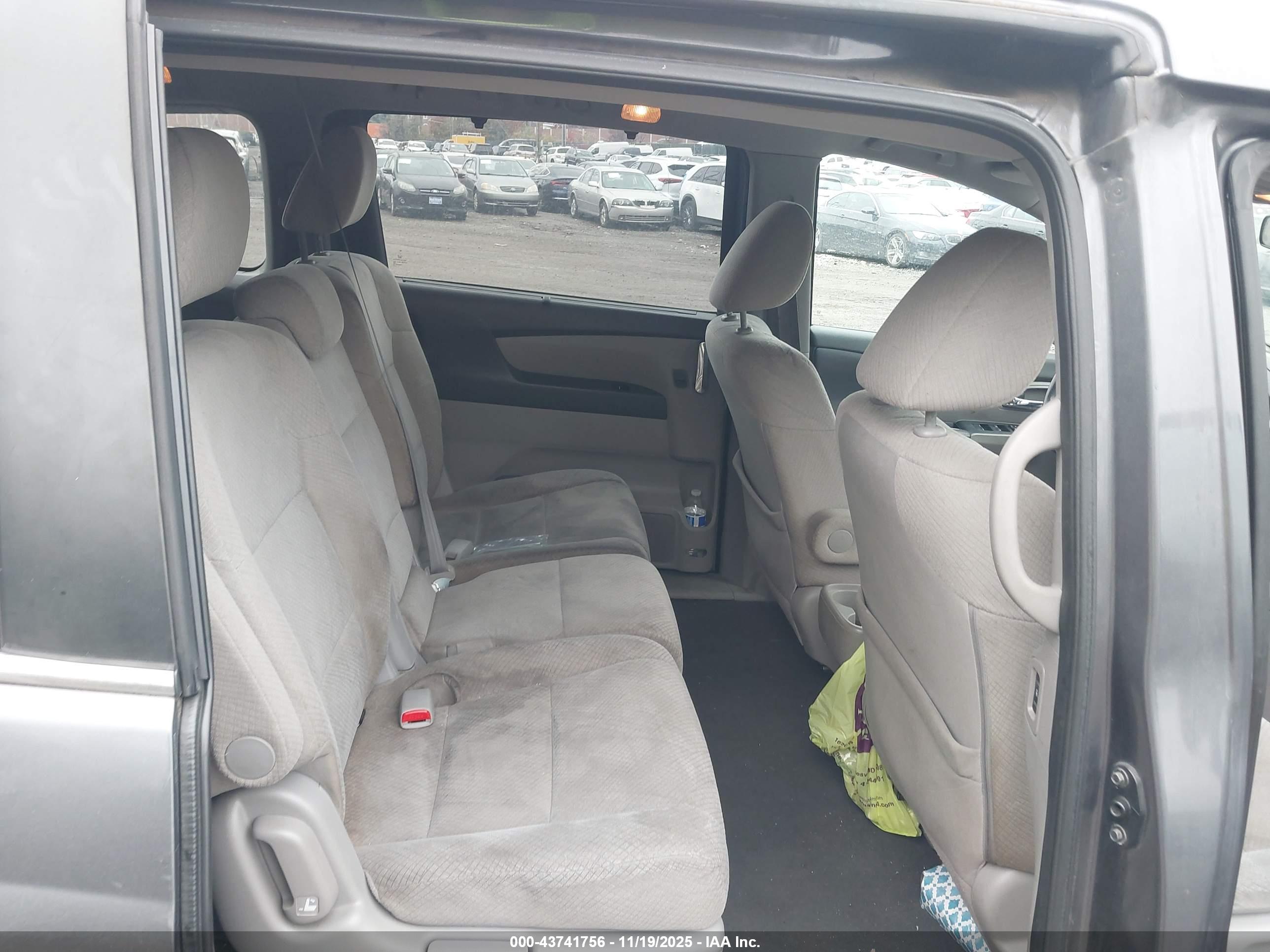 HONDA ODYSSEY image 8