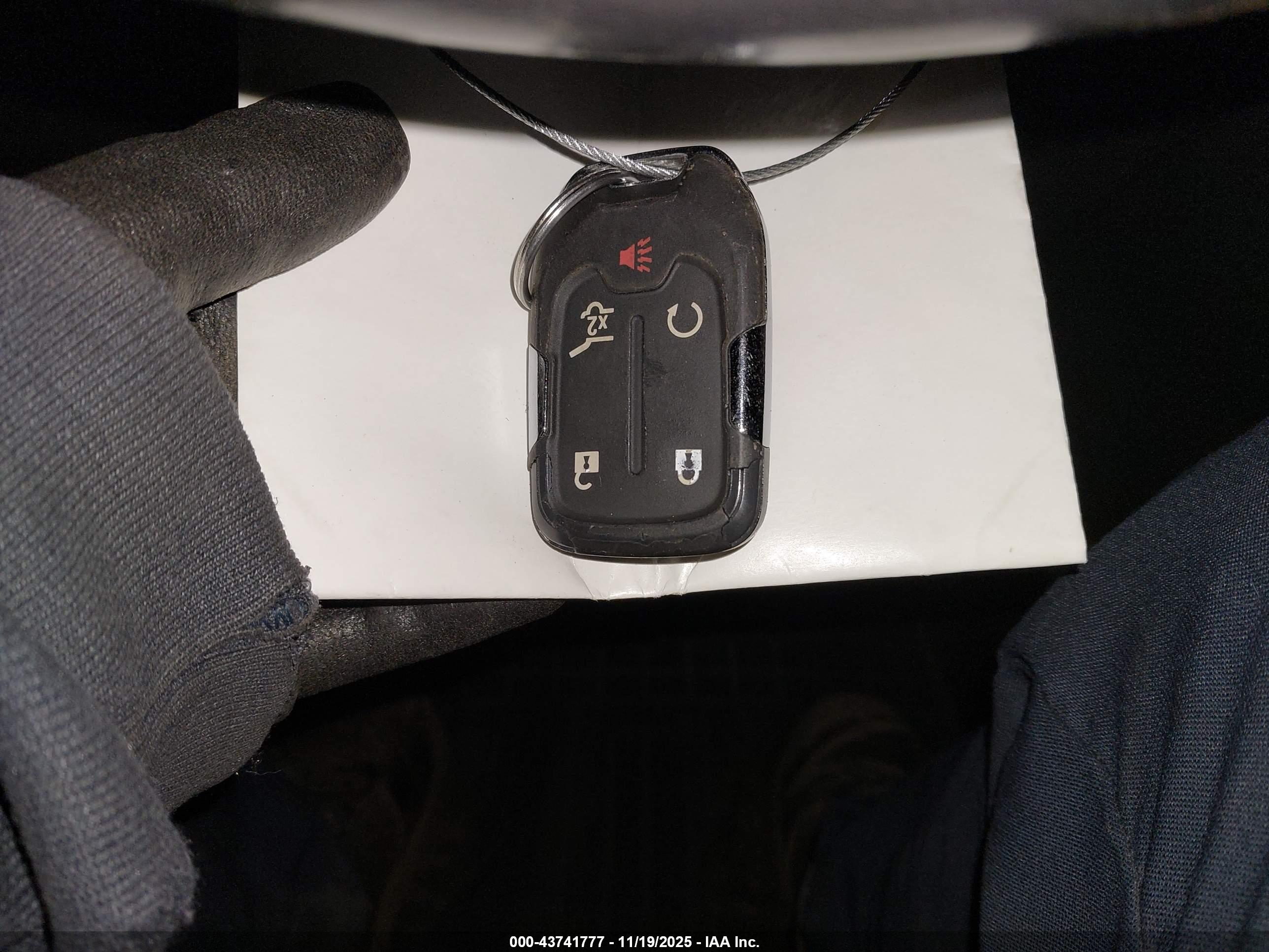 GMC TERRAIN image 11