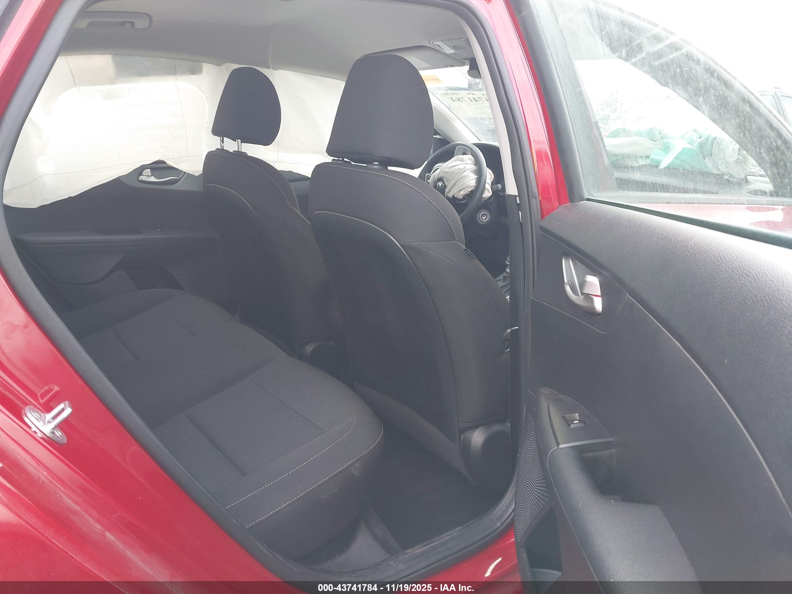 KIA FORTE image 8