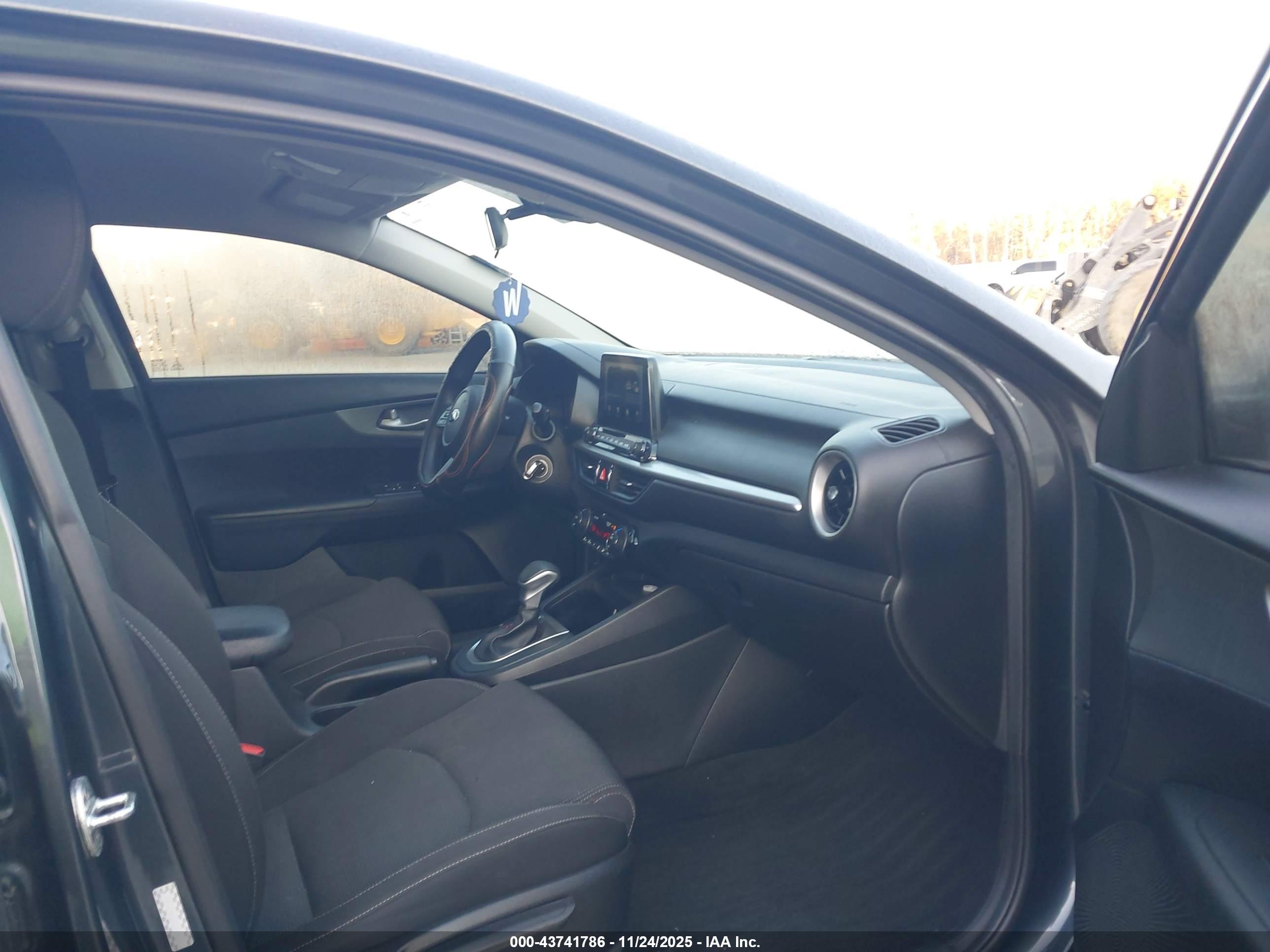 KIA FORTE image 5