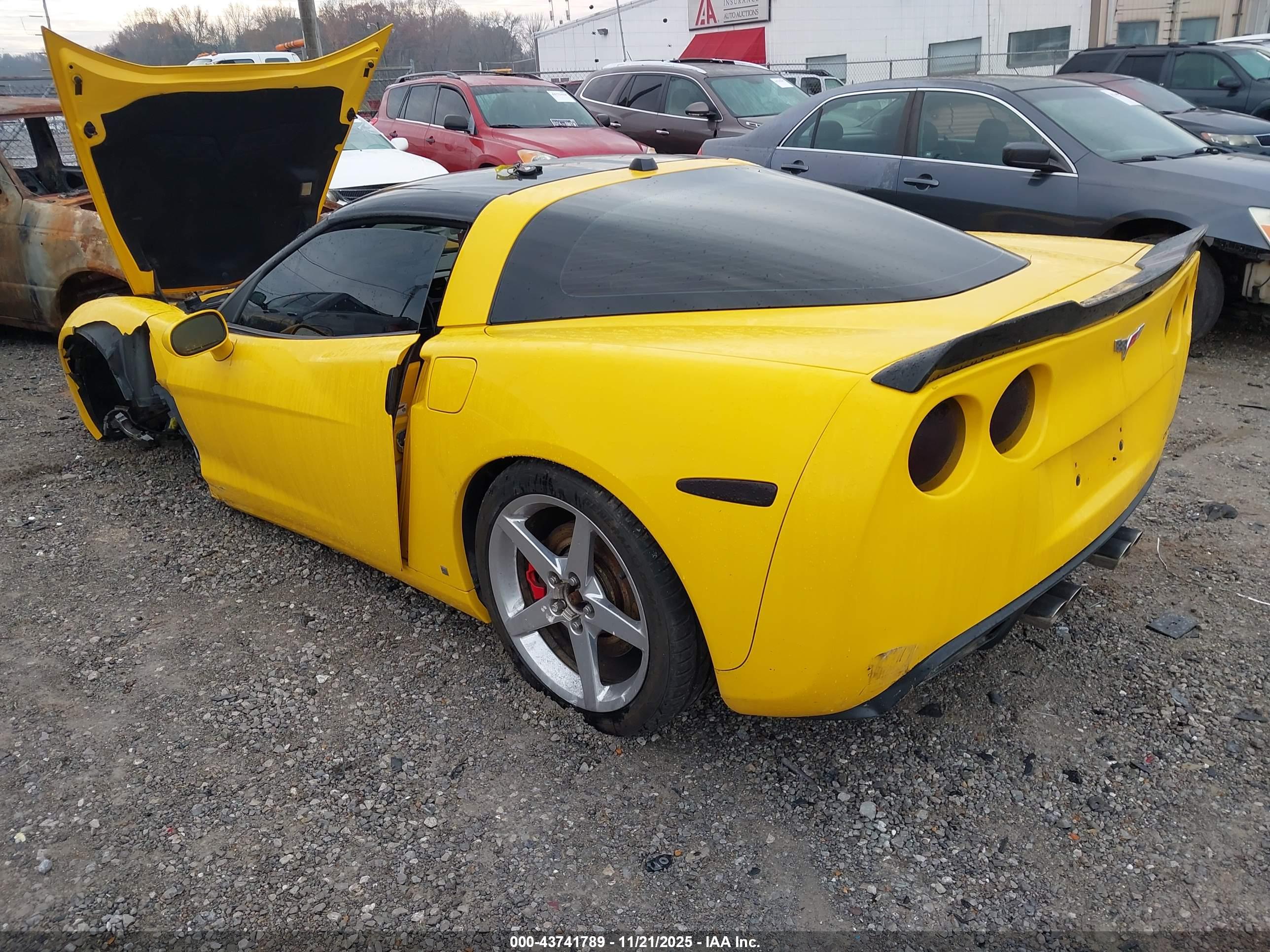 CHEVROLET CORVETTE image 3