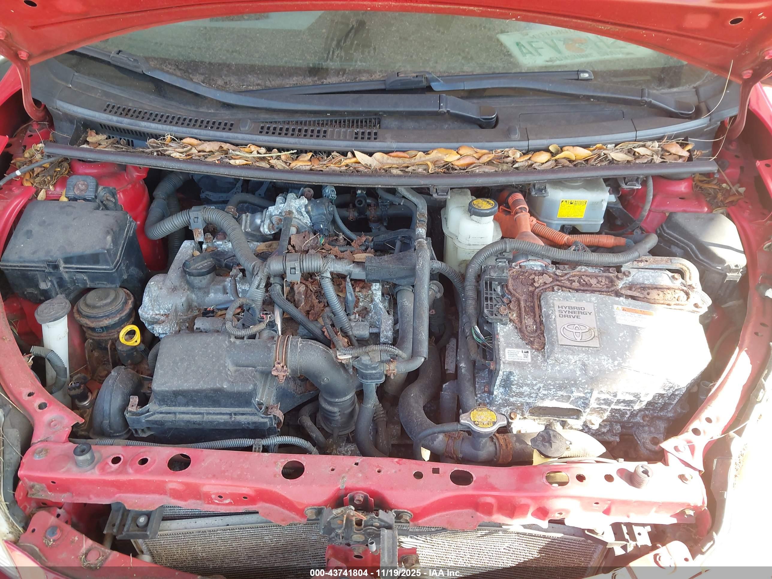 TOYOTA PRIUS image 10