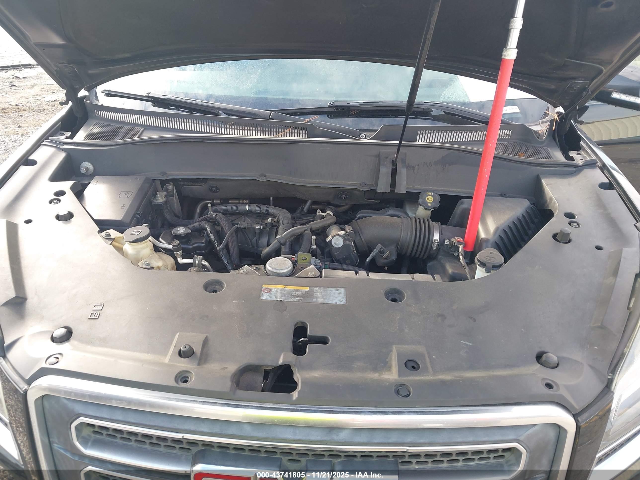 GMC ACADIA image 10