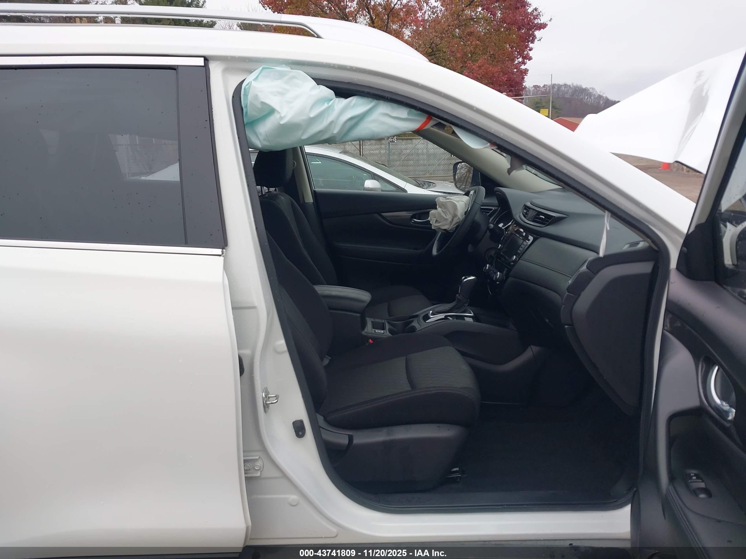 NISSAN ROGUE image 5