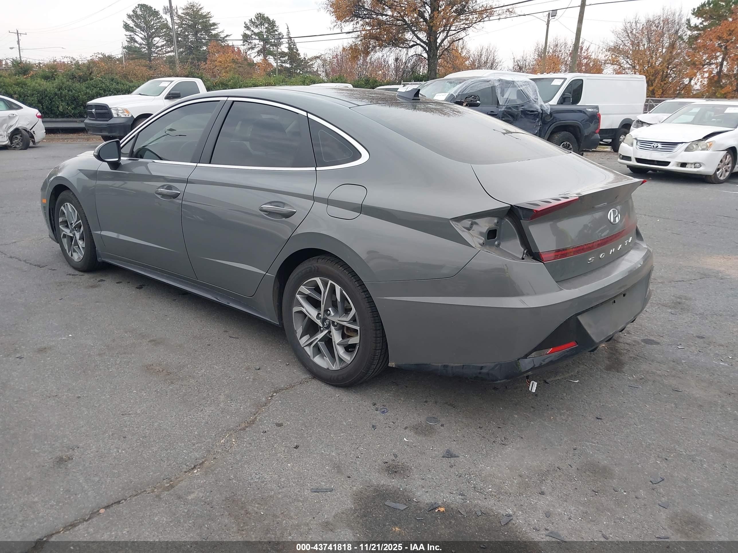 HYUNDAI SONATA image 3