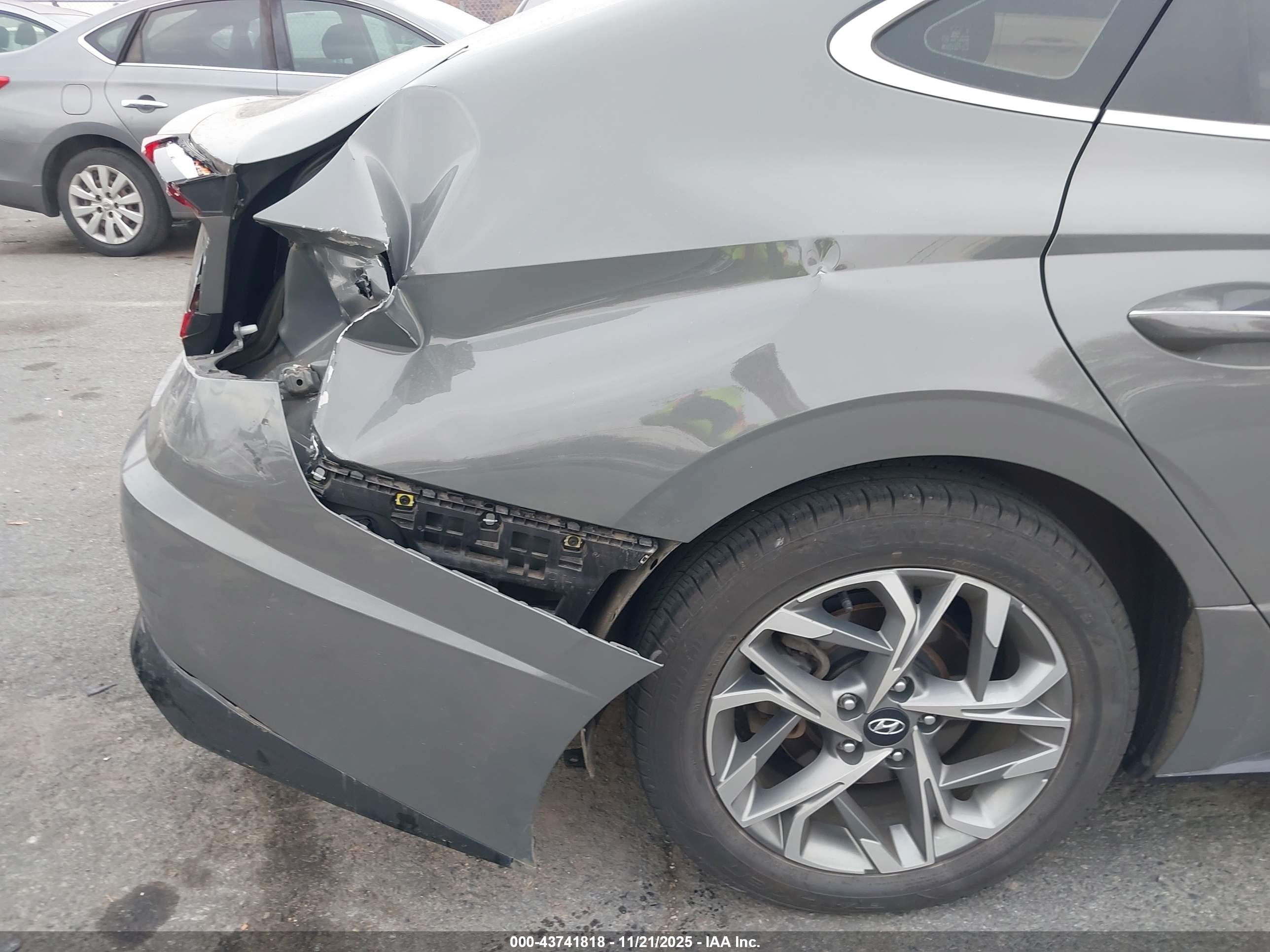 HYUNDAI SONATA image 6