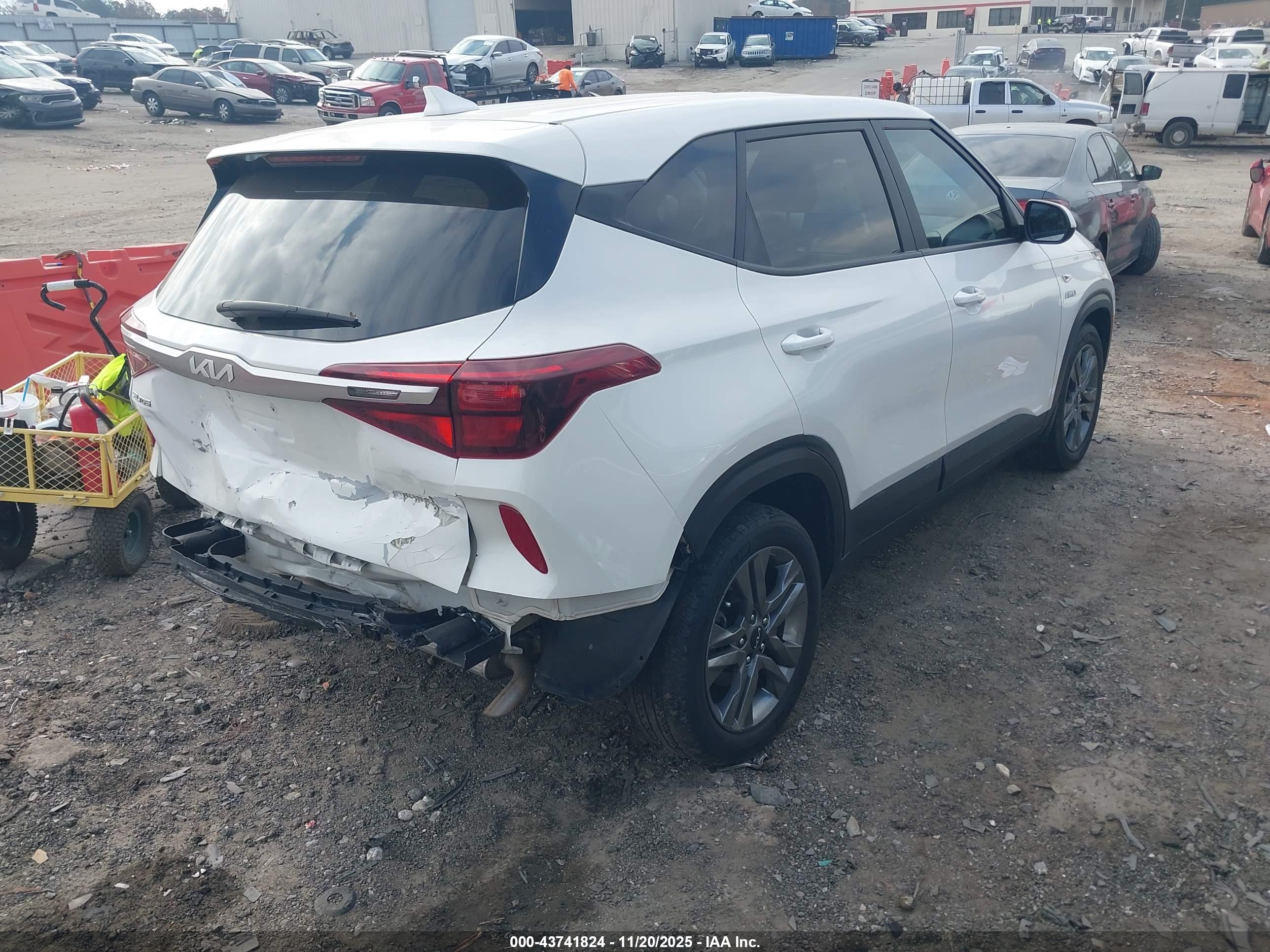 KIA SELTOS image 4